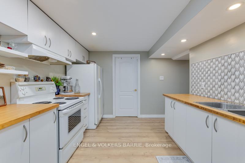 Photo 21 of 2294 Webb Street, Innisfil, Stroud — HOMEH