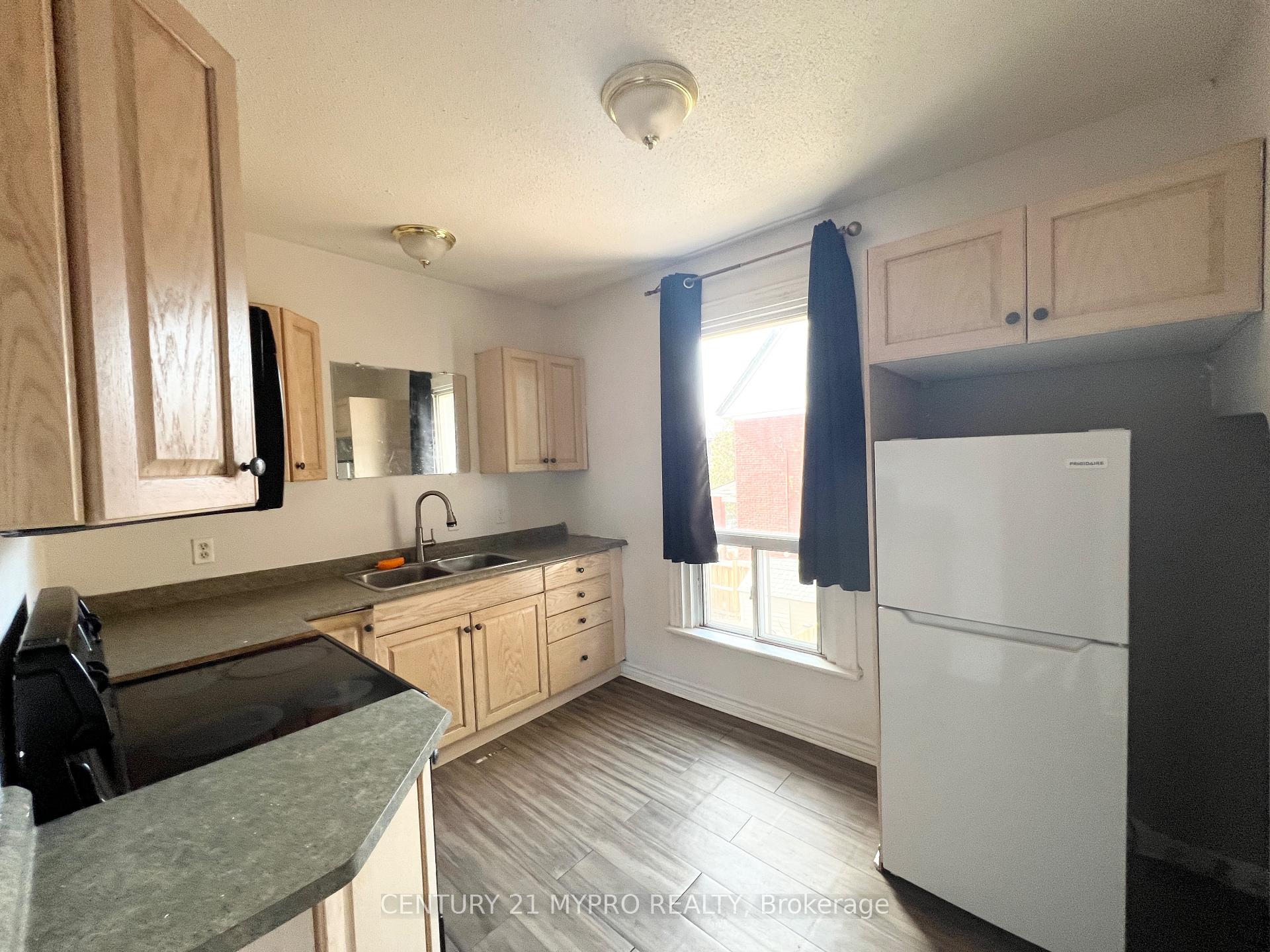 Photo 3 of Unit Upper, 3 Minto Avenue, Hamilton, Gibson — HOMEH