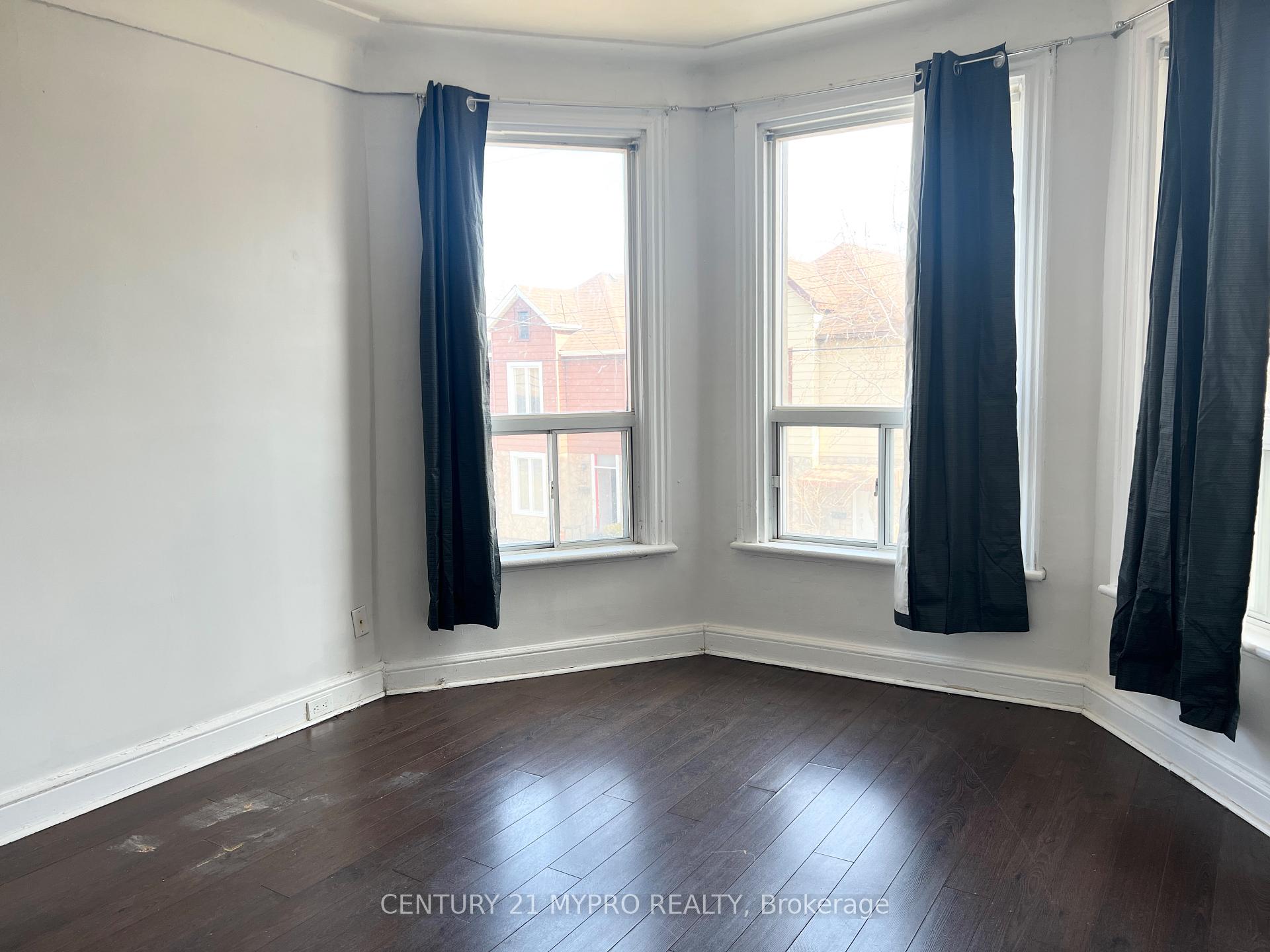 Photo 7 of Unit Upper, 3 Minto Avenue, Hamilton, Gibson — HOMEH