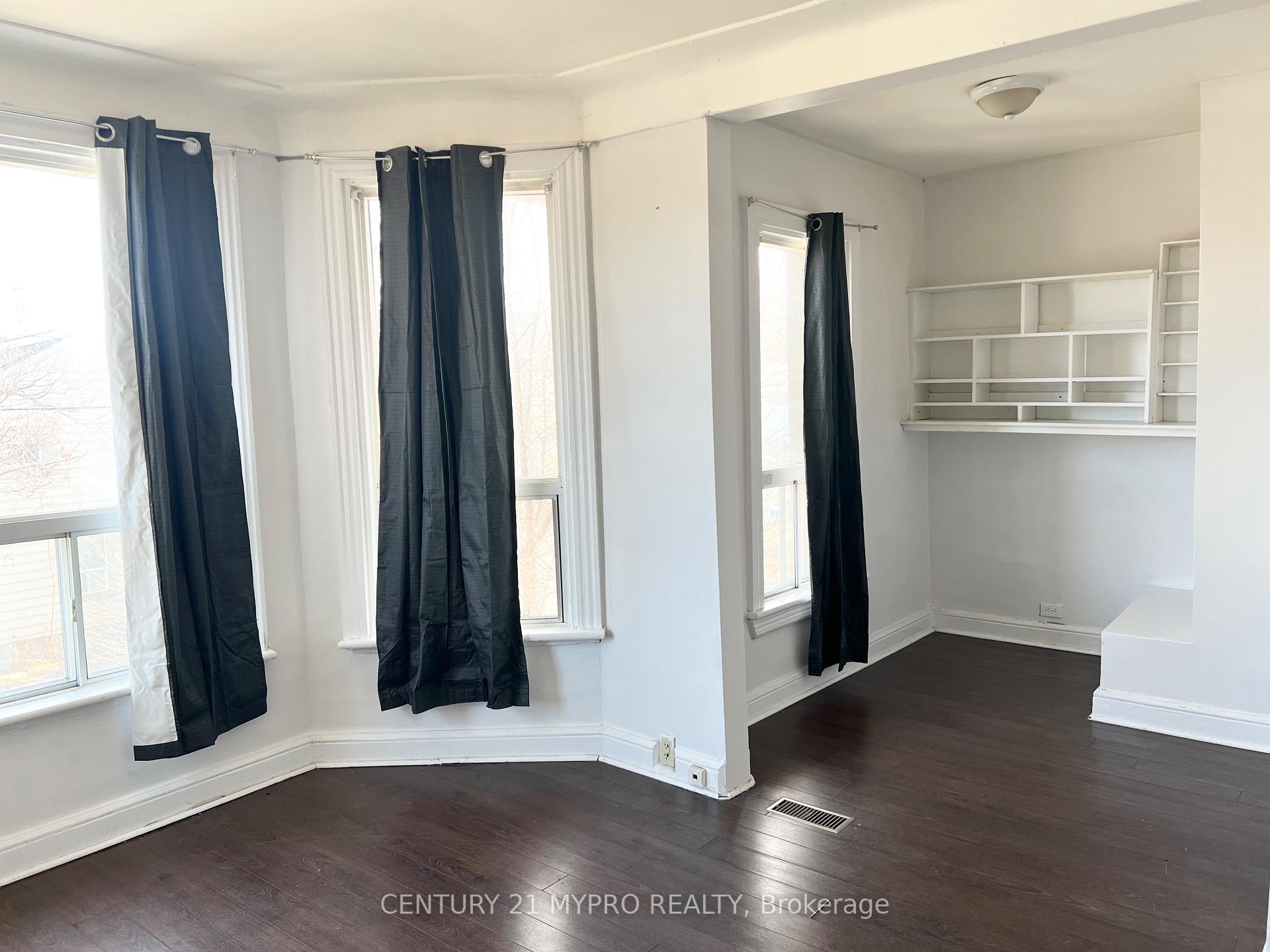 Photo 8 of Unit Upper, 3 Minto Avenue, Hamilton, Gibson — HOMEH