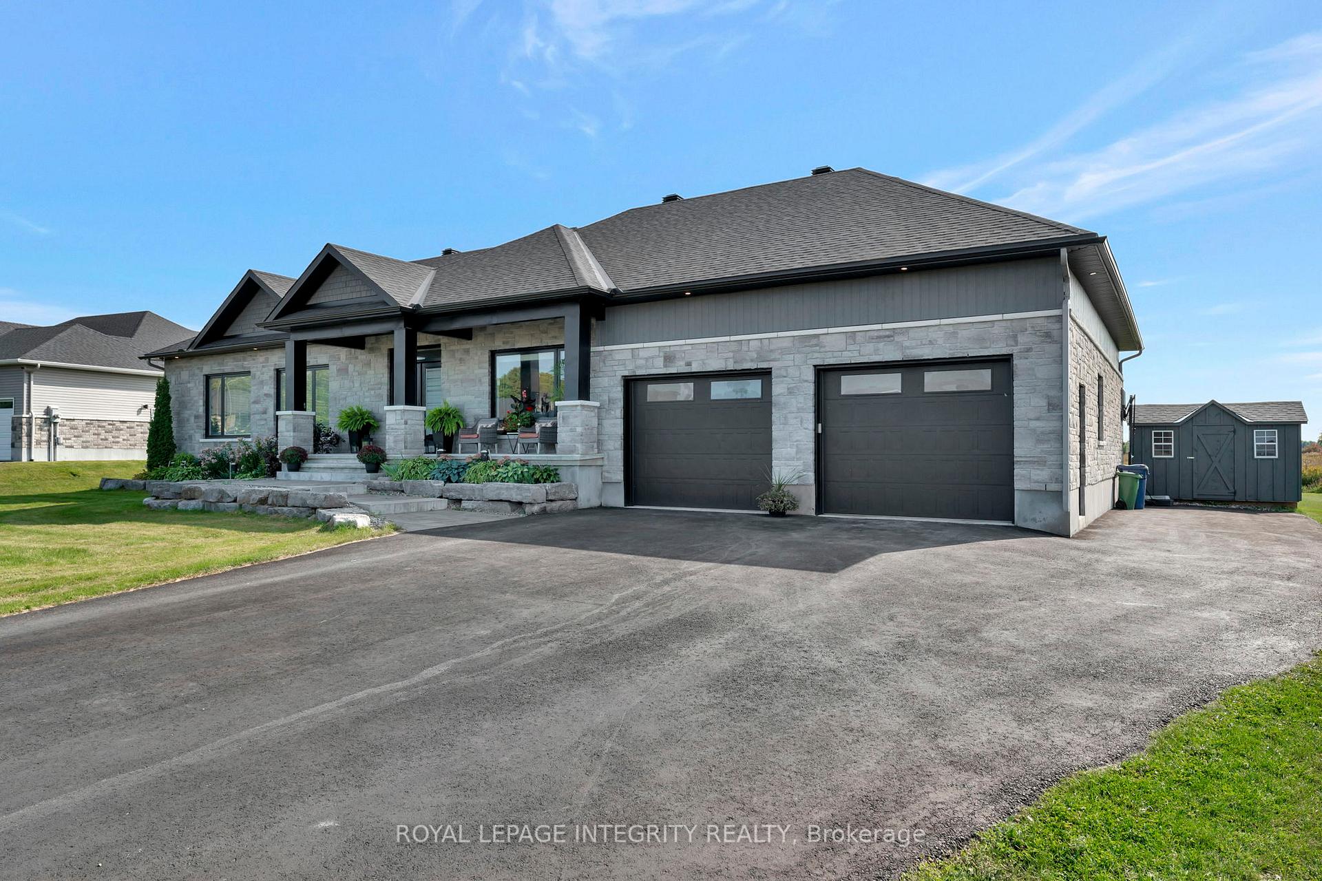Photo 2 of 2210 Maple Forest Drive, Ottawa, North Gower — HOMEH