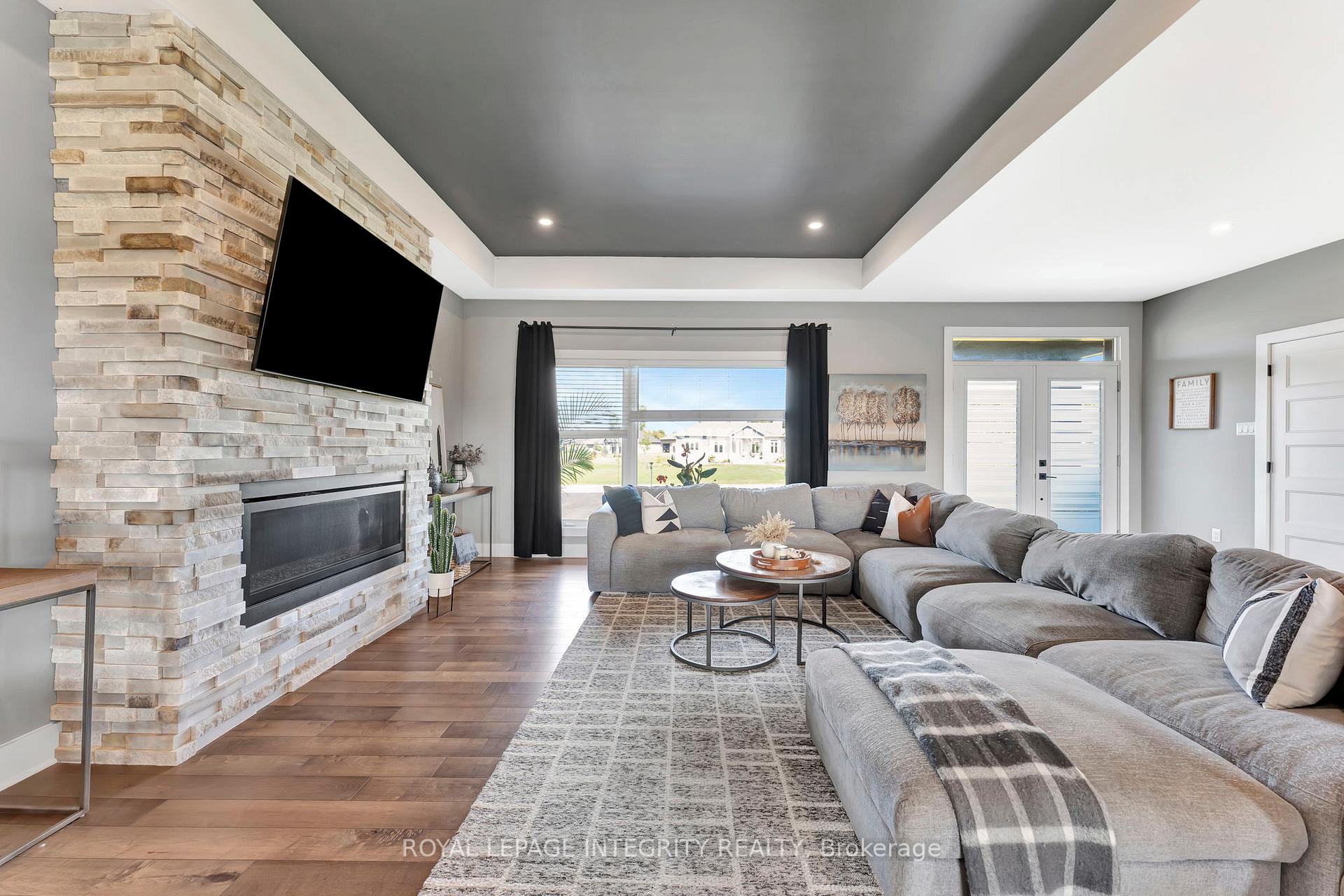 Photo 9 of 2210 Maple Forest Drive, Ottawa, North Gower — HOMEH