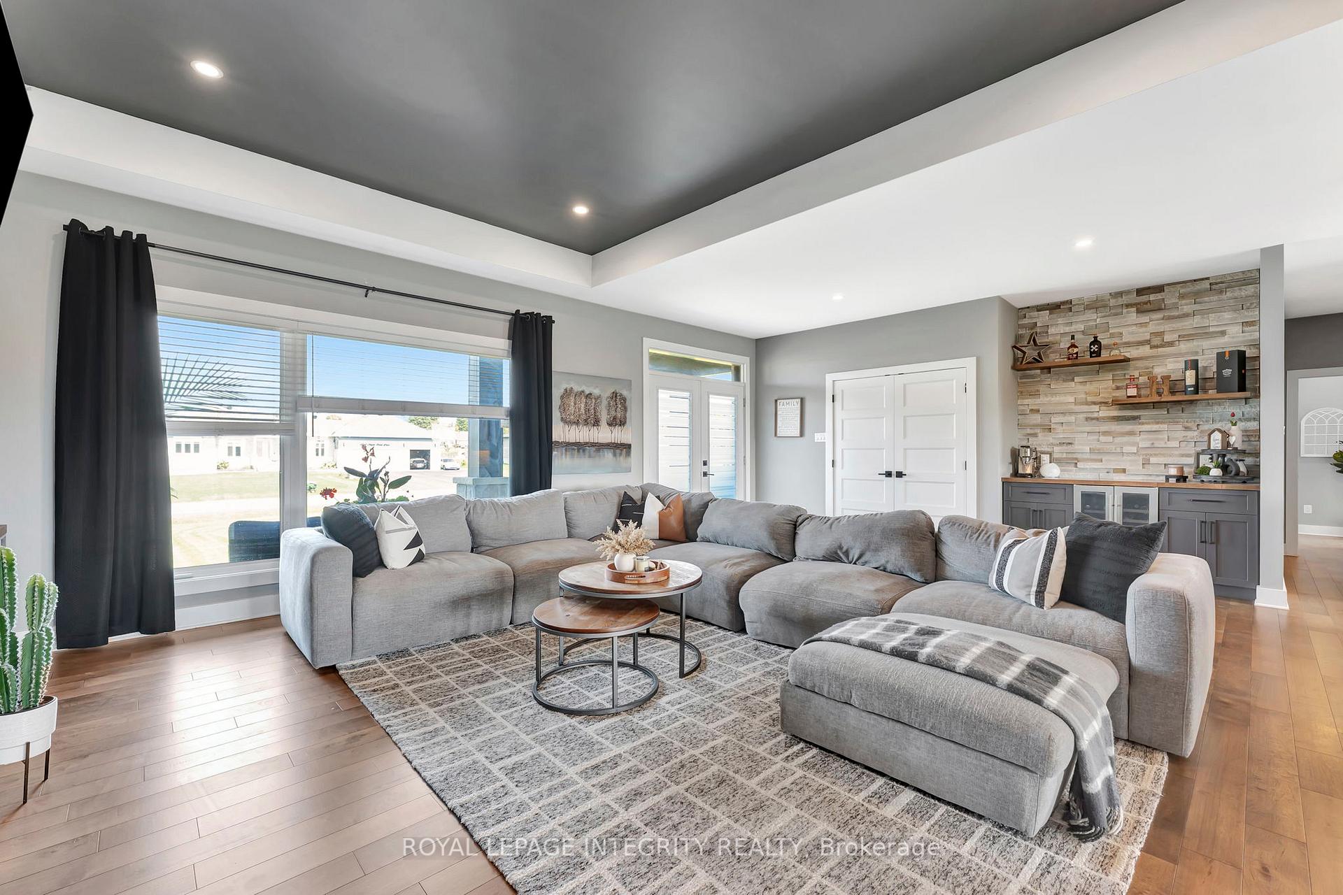 Photo 10 of 2210 Maple Forest Drive, Ottawa, North Gower — HOMEH
