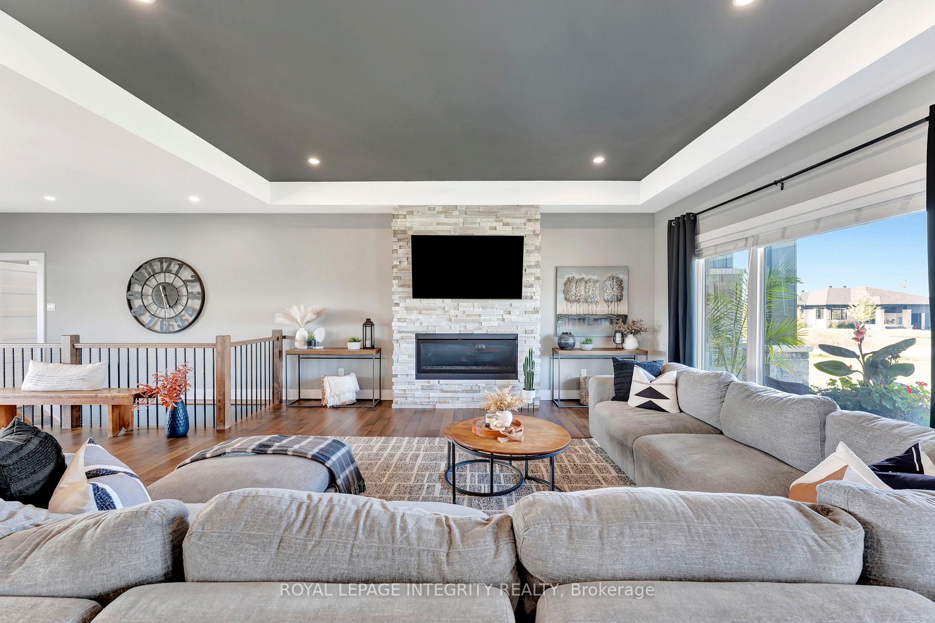 Photo 12 of 2210 Maple Forest Drive, Ottawa, North Gower — HOMEH