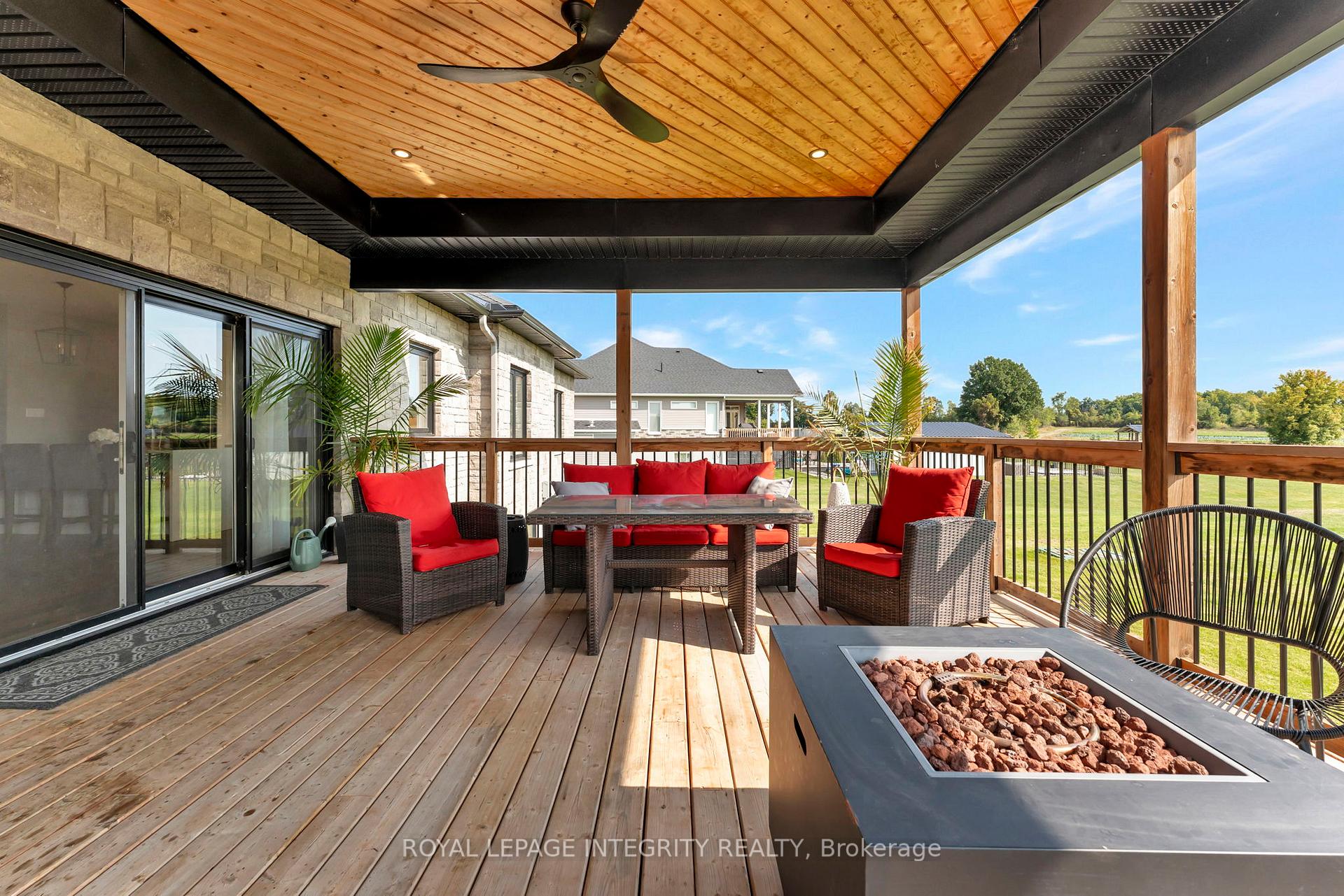 Photo 43 of 2210 Maple Forest Drive, Ottawa, North Gower — HOMEH
