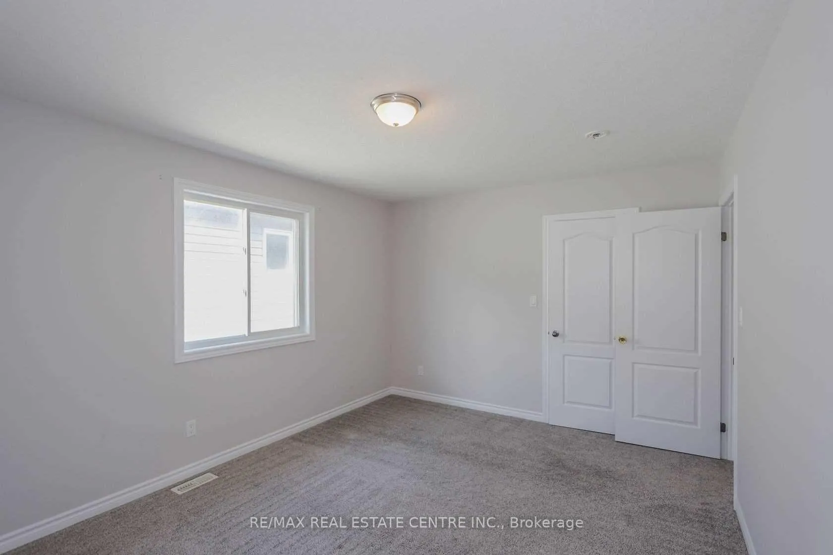 Photo 13 of Unit Upper, 1890 Foxridge Crescent, London, North S — HOMEH