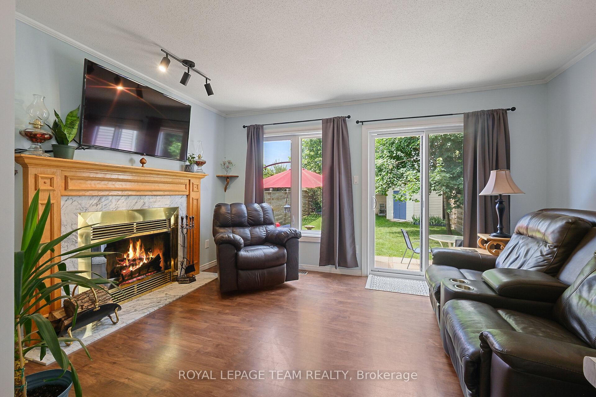 Photo 17 of 50 Rowe Drive, Ottawa, Kanata - Katimavik — HOMEH