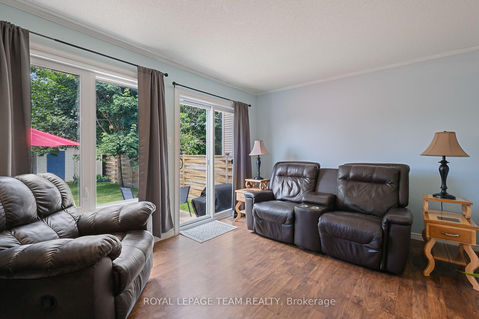Photo 19 of 50 Rowe Drive, Ottawa, Kanata - Katimavik — HOMEH