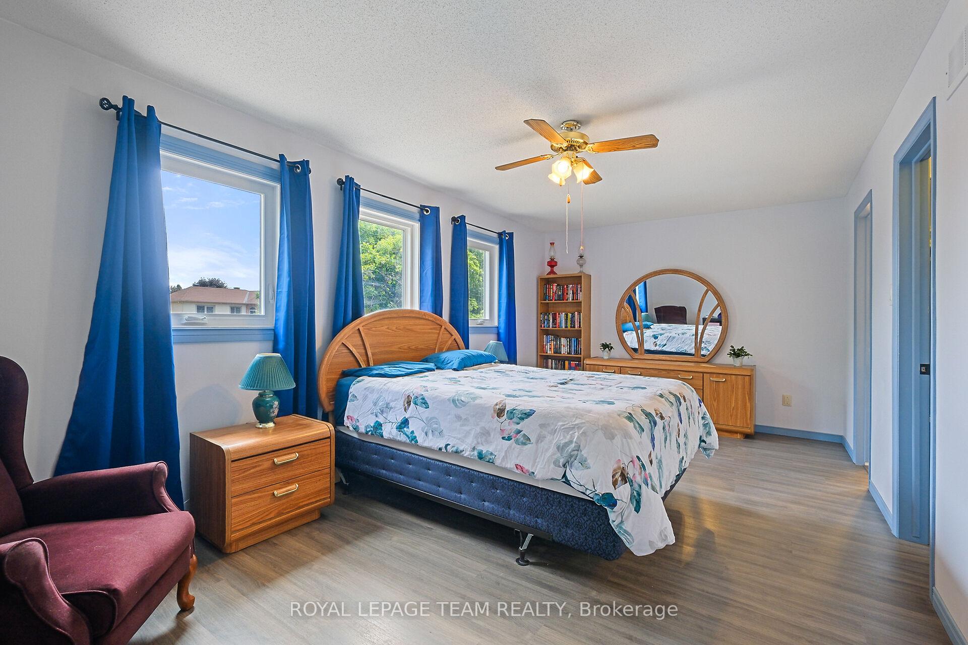 Photo 20 of 50 Rowe Drive, Ottawa, Kanata - Katimavik — HOMEH