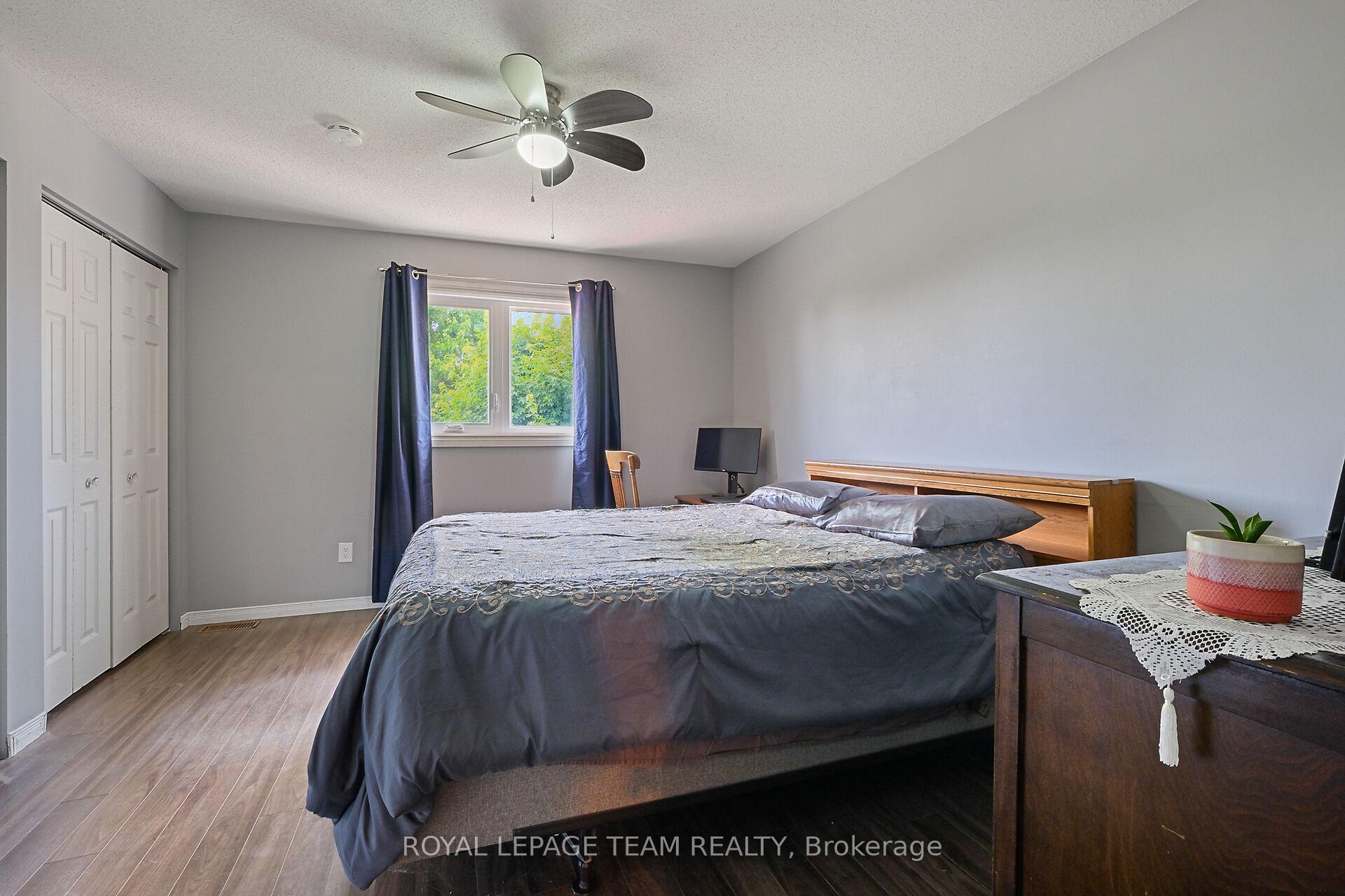 Photo 24 of 50 Rowe Drive, Ottawa, Kanata - Katimavik — HOMEH
