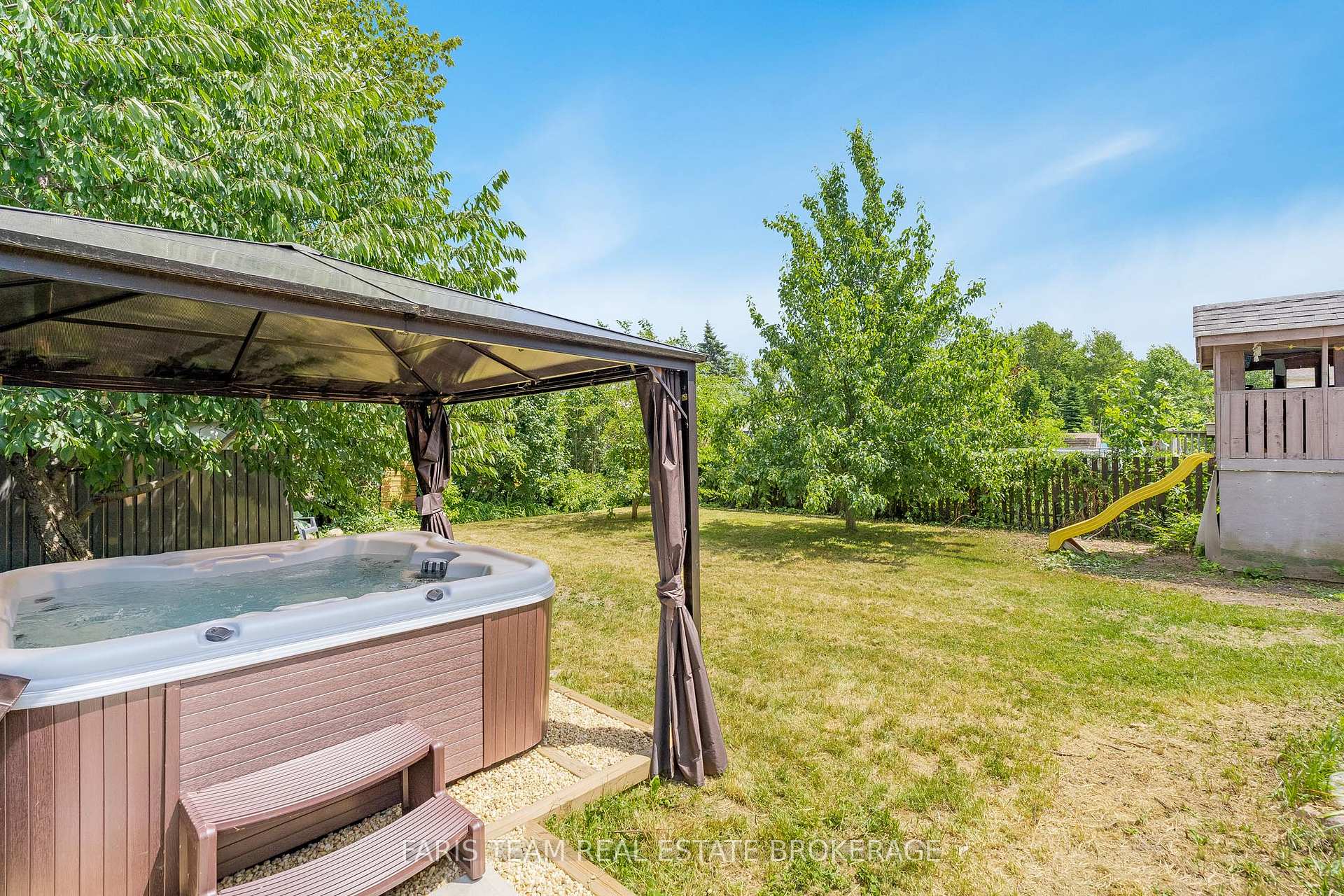 Photo 17 of 717 Candaras Street, Innisfil, Alcona — HOMEH