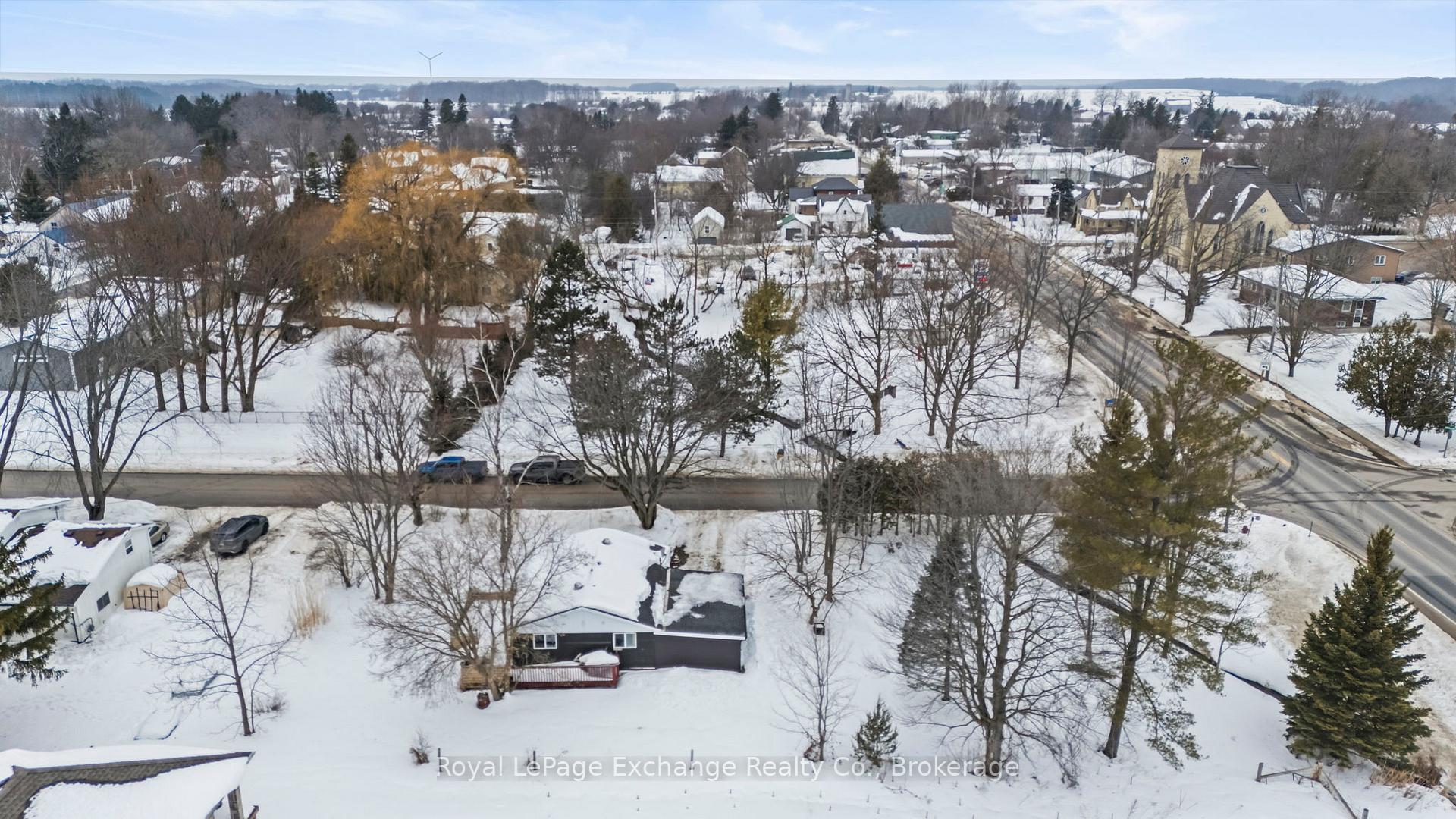 Photo 5 of 12 Memorial Park Drive, Kincardine — HOMEH