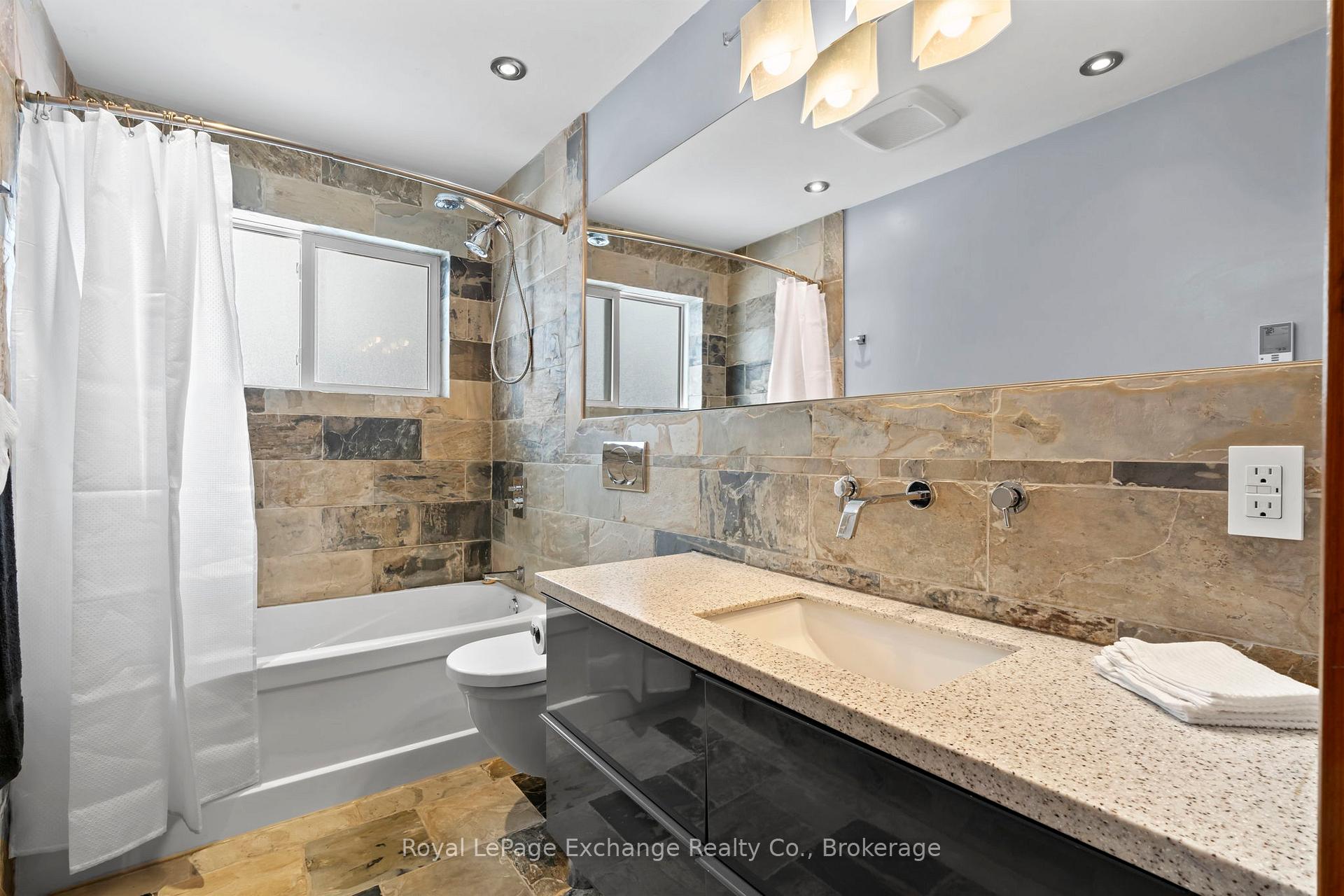 Photo 15 of 12 Memorial Park Drive, Kincardine — HOMEH