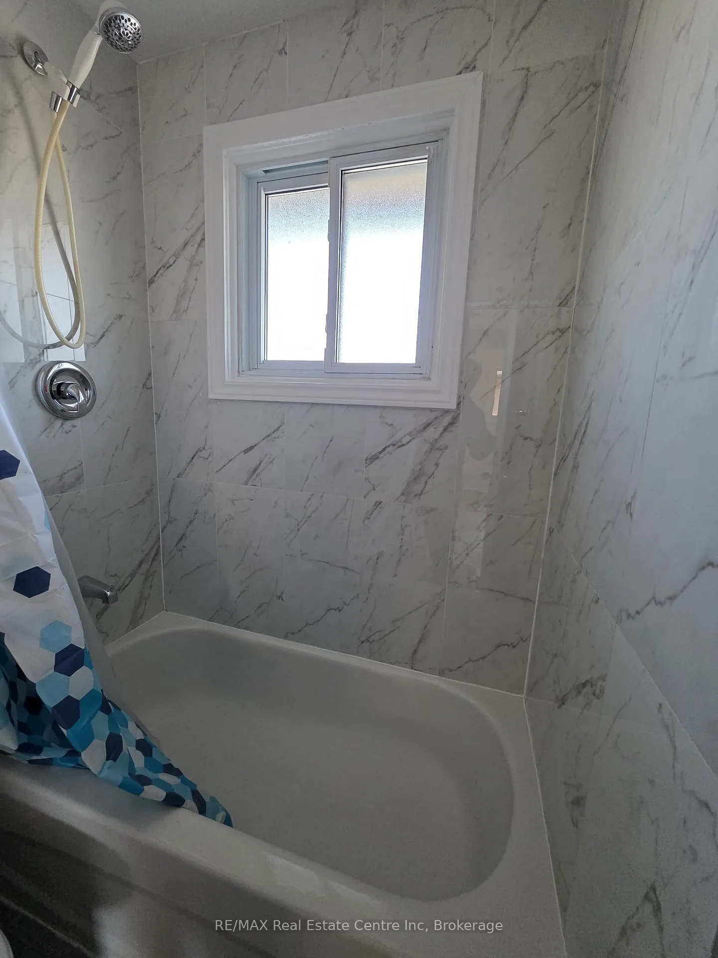 Photo 4 of 264 Vansitmart Avenue, Hamilton, McQuesten — HOMEH