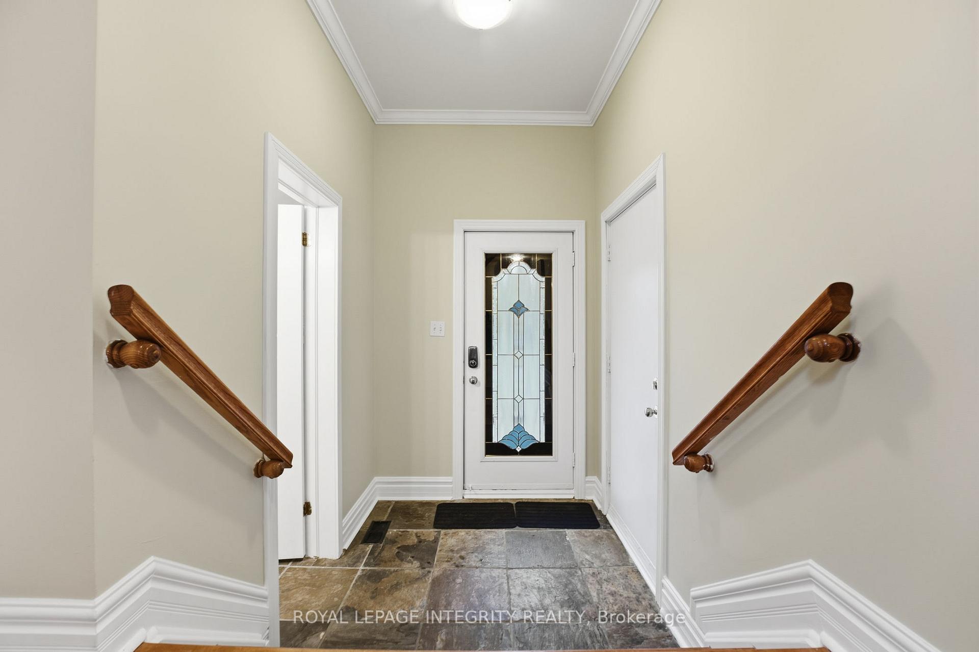Photo 13 of 27 Flowertree Crescent, Ottawa, Kanata - Emerald Meadows/Trailwest — HOMEH
