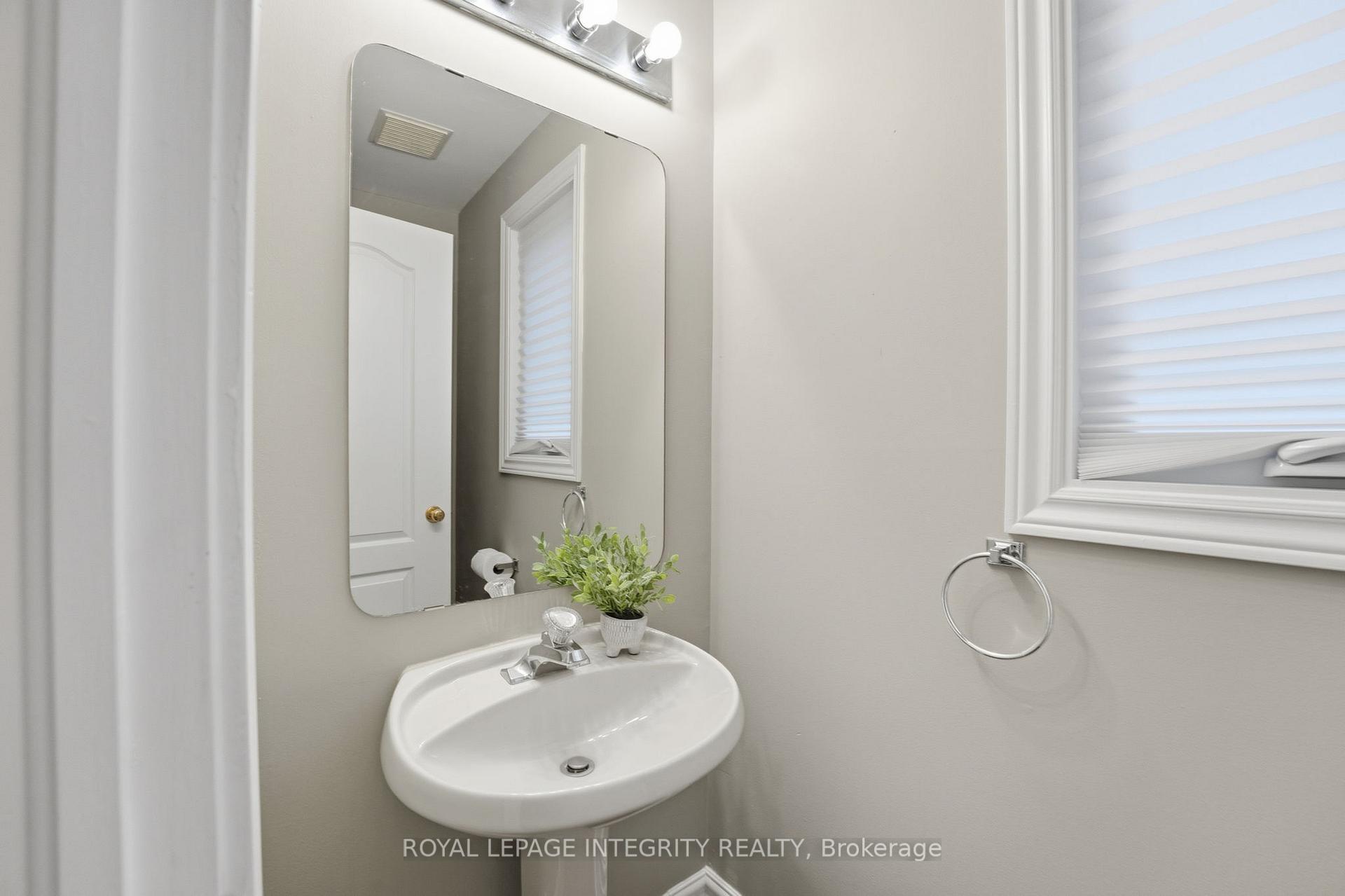 Photo 14 of 27 Flowertree Crescent, Ottawa, Kanata - Emerald Meadows/Trailwest — HOMEH