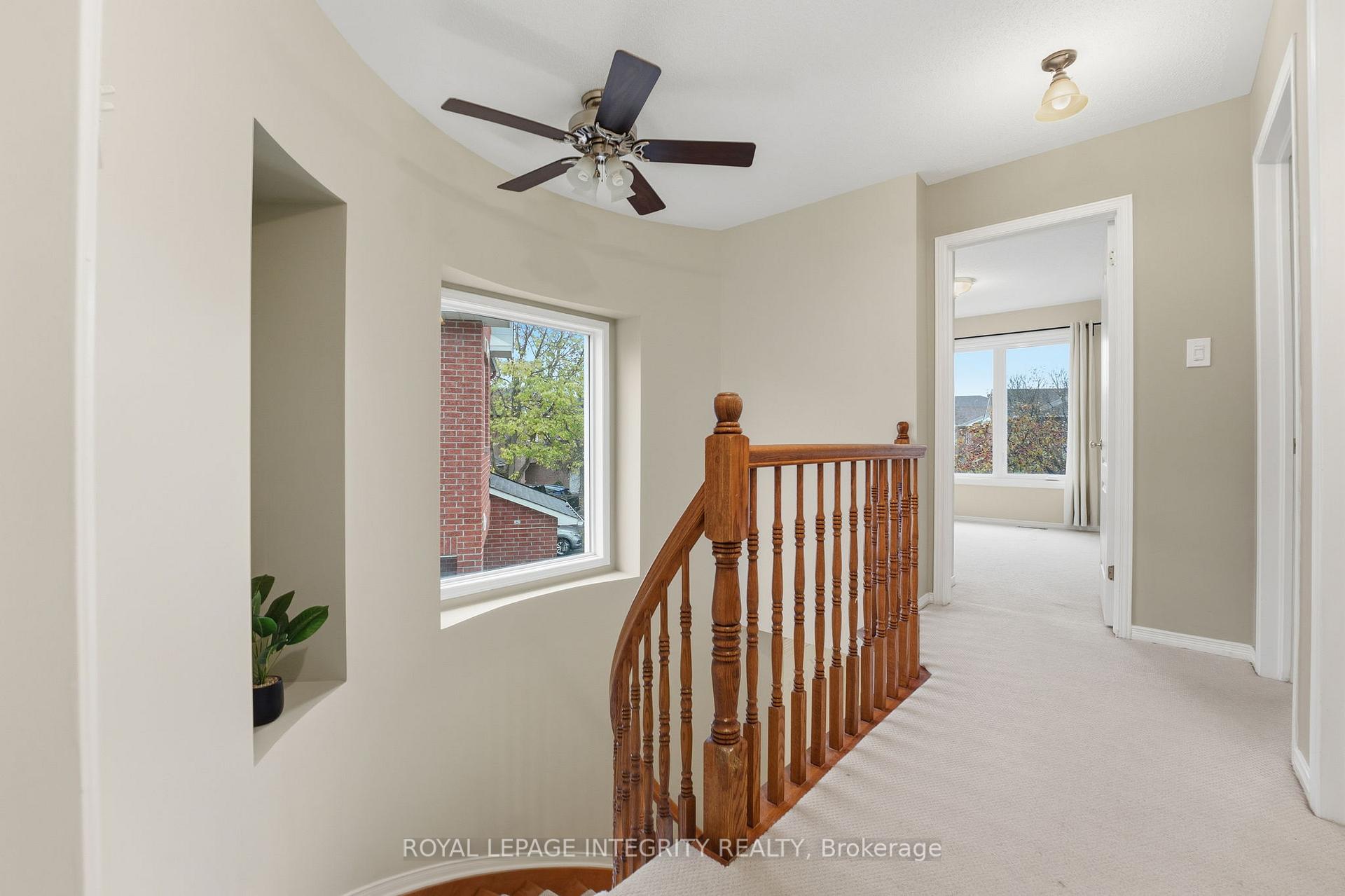 Photo 16 of 27 Flowertree Crescent, Ottawa, Kanata - Emerald Meadows/Trailwest — HOMEH