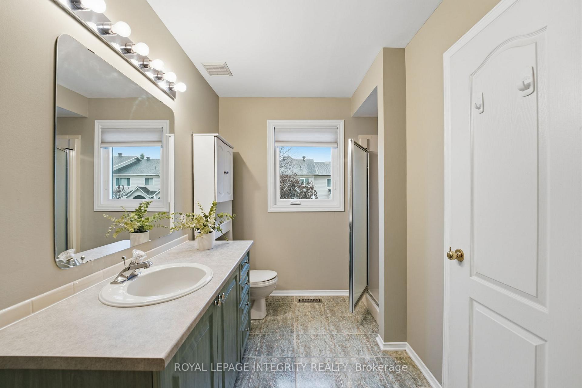 Photo 21 of 27 Flowertree Crescent, Ottawa, Kanata - Emerald Meadows/Trailwest — HOMEH