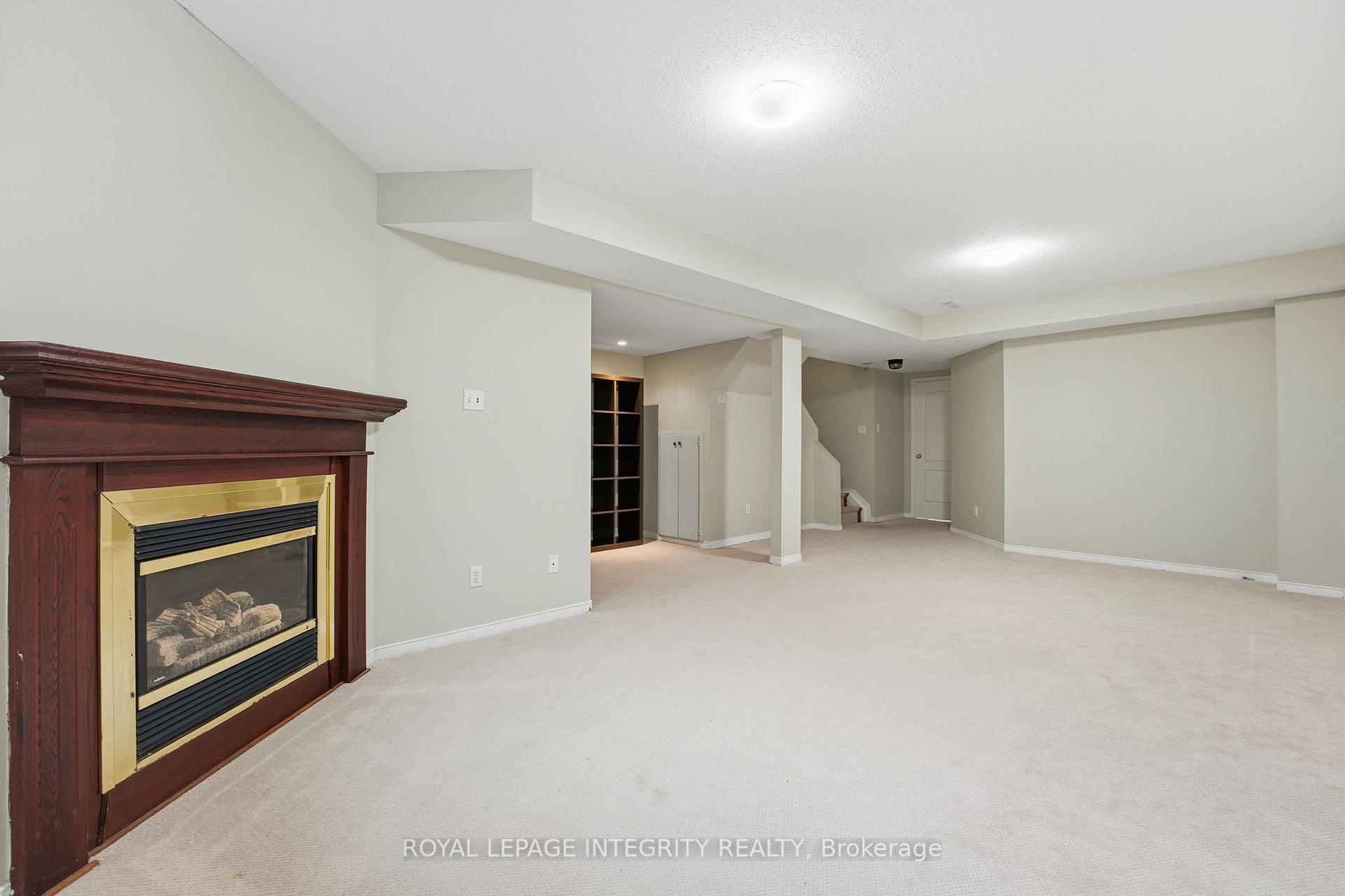 Photo 26 of 27 Flowertree Crescent, Ottawa, Kanata - Emerald Meadows/Trailwest — HOMEH