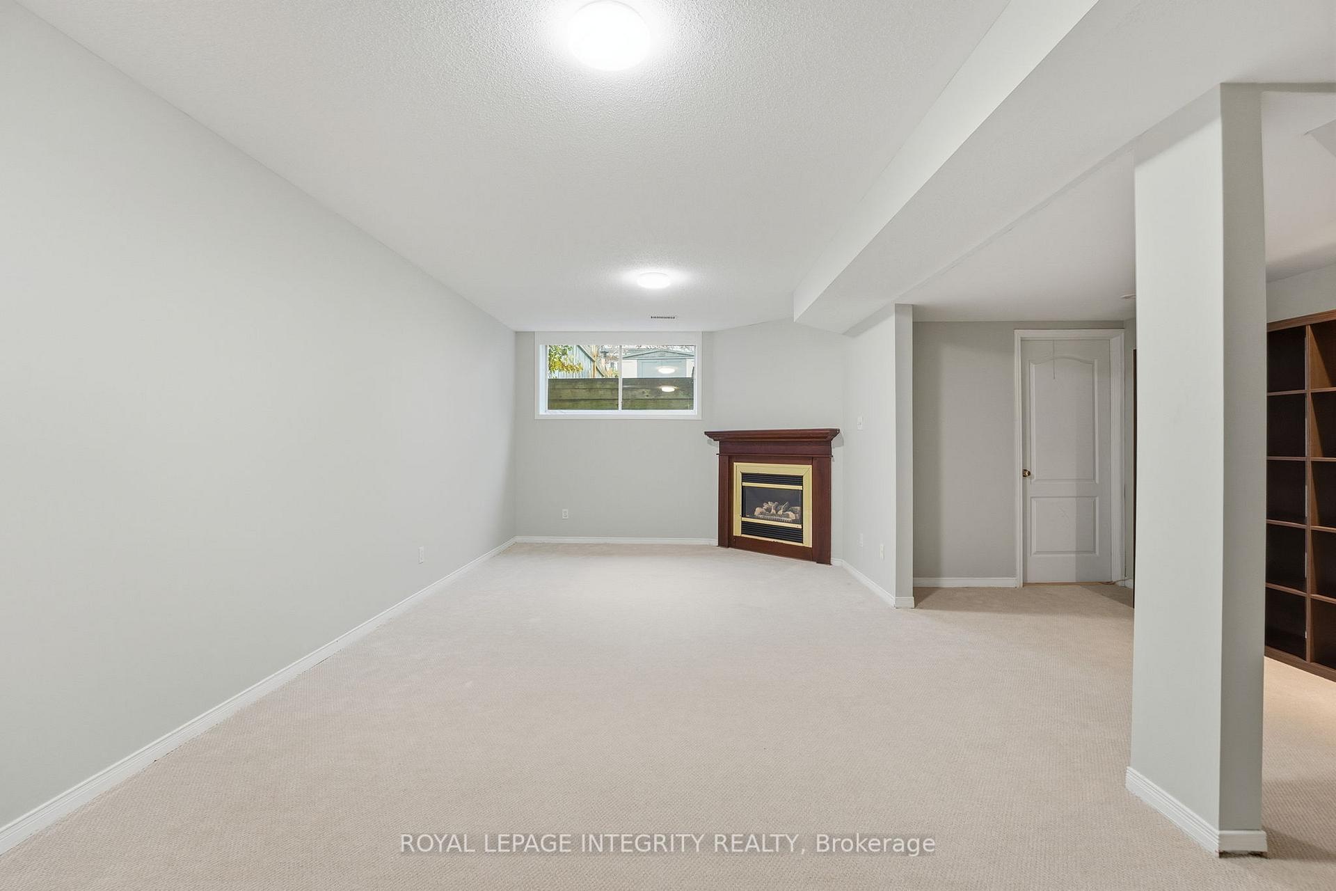 Photo 27 of 27 Flowertree Crescent, Ottawa, Kanata - Emerald Meadows/Trailwest — HOMEH
