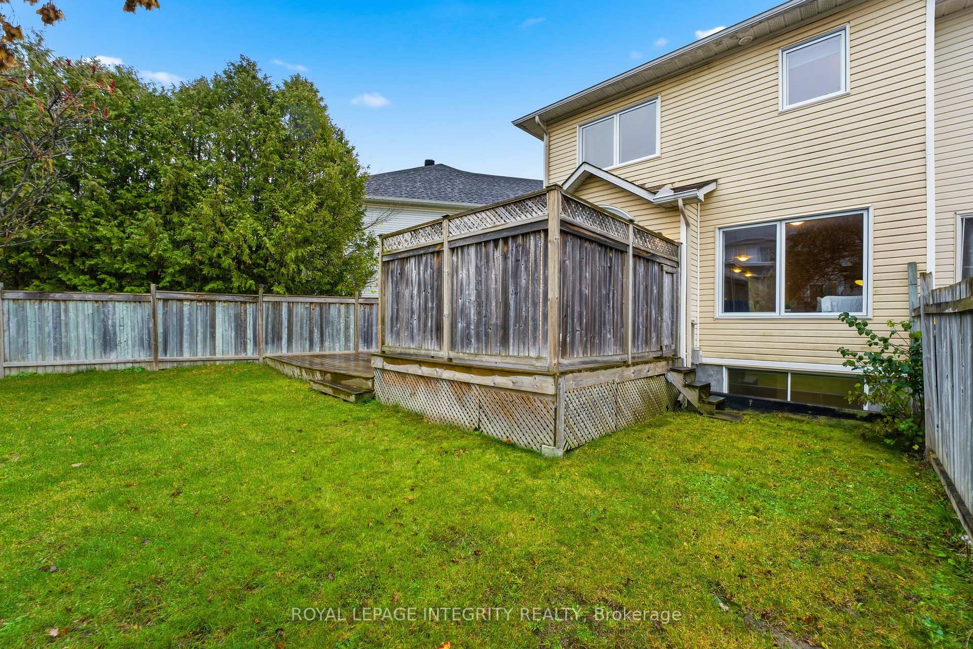 Photo 30 of 27 Flowertree Crescent, Ottawa, Kanata - Emerald Meadows/Trailwest — HOMEH