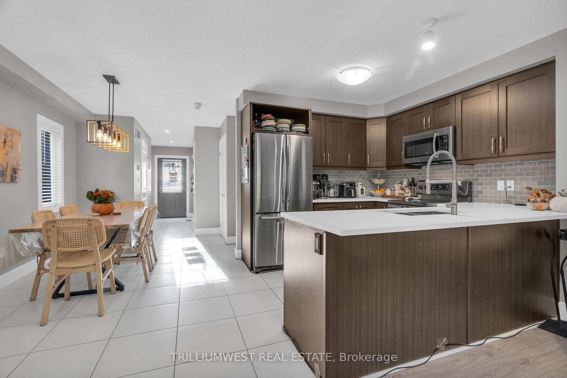 Photo 11 of 49 Meadowridge Street, Kitchener — HOMEH