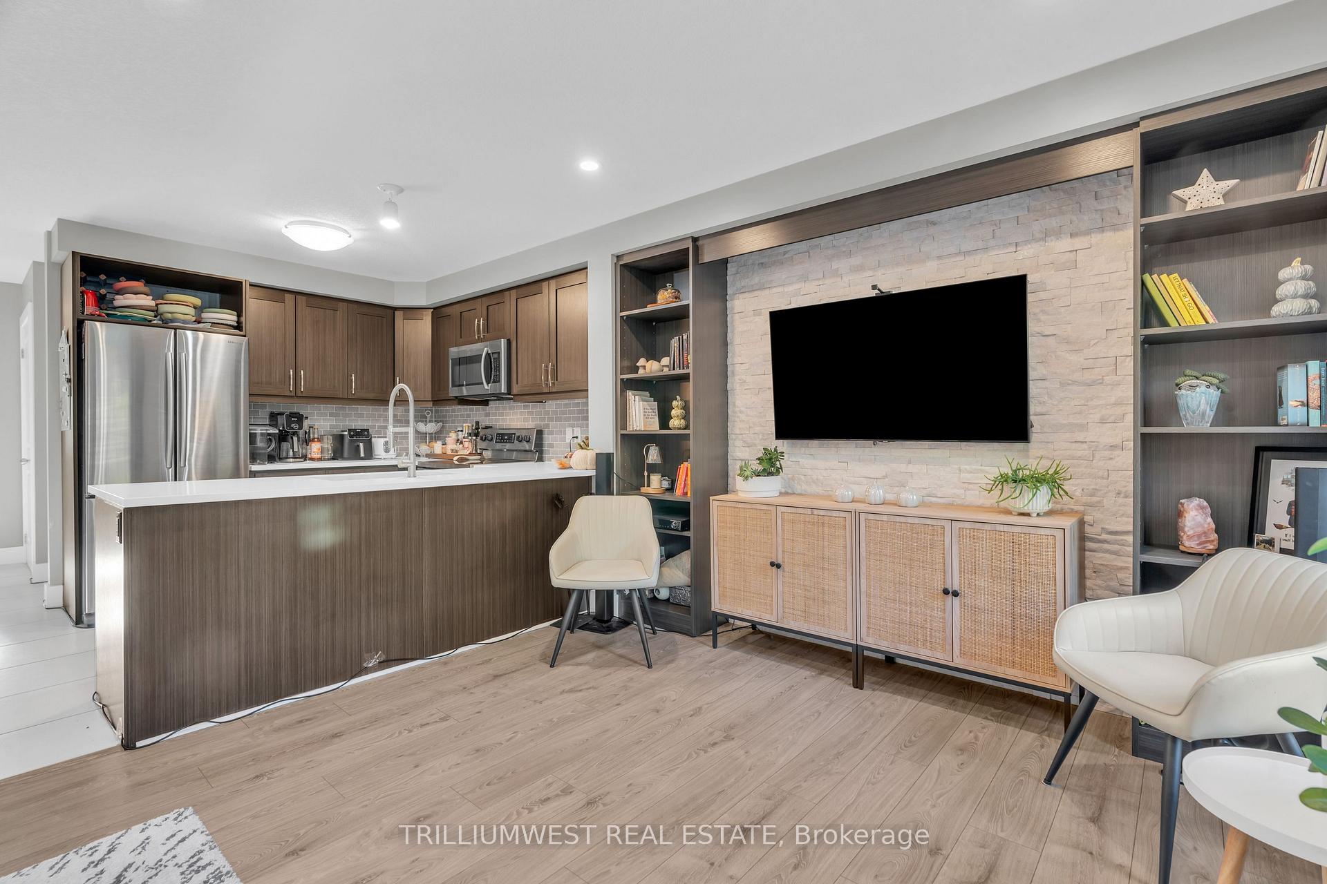 Photo 15 of 49 Meadowridge Street, Kitchener — HOMEH