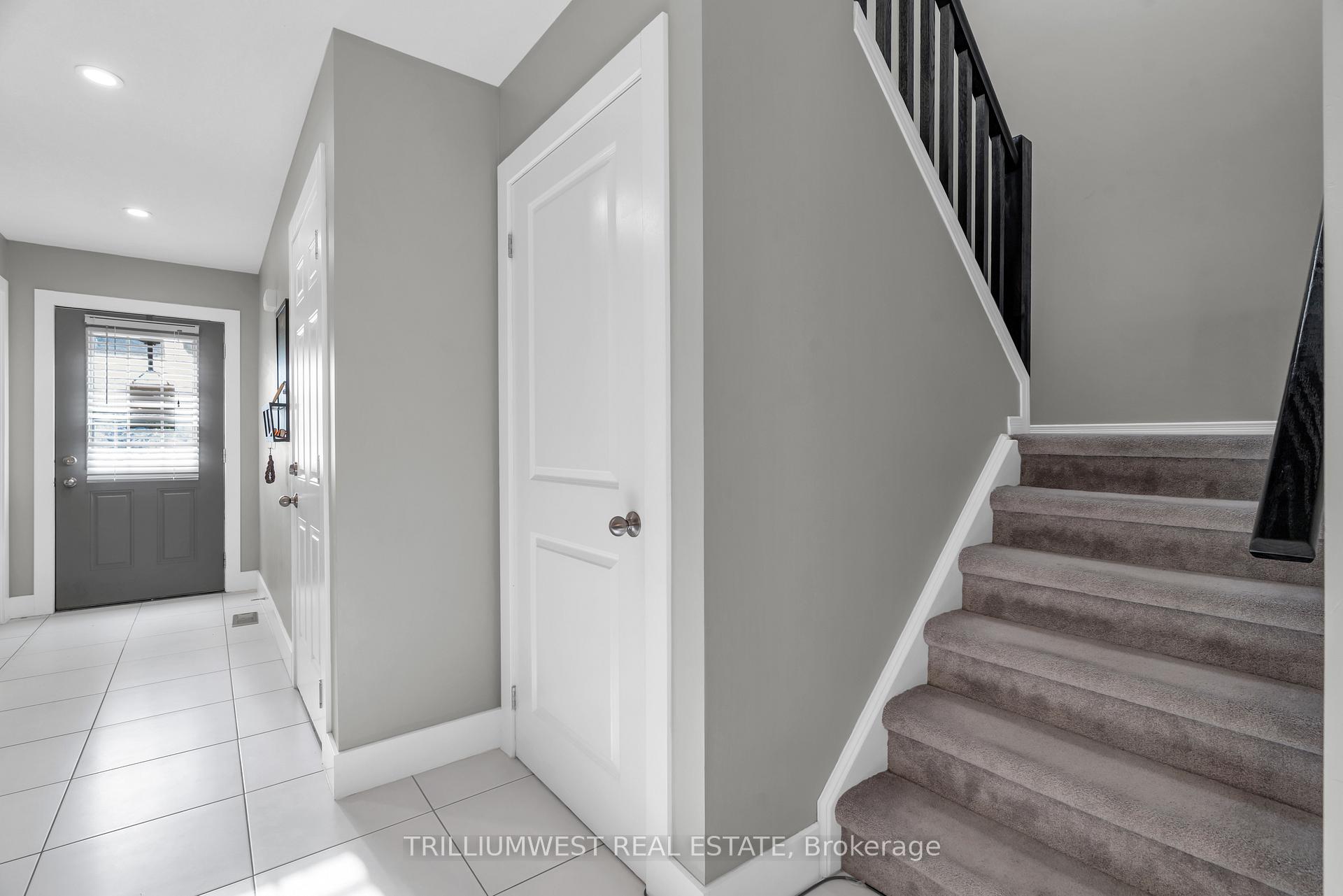 Photo 17 of 49 Meadowridge Street, Kitchener — HOMEH