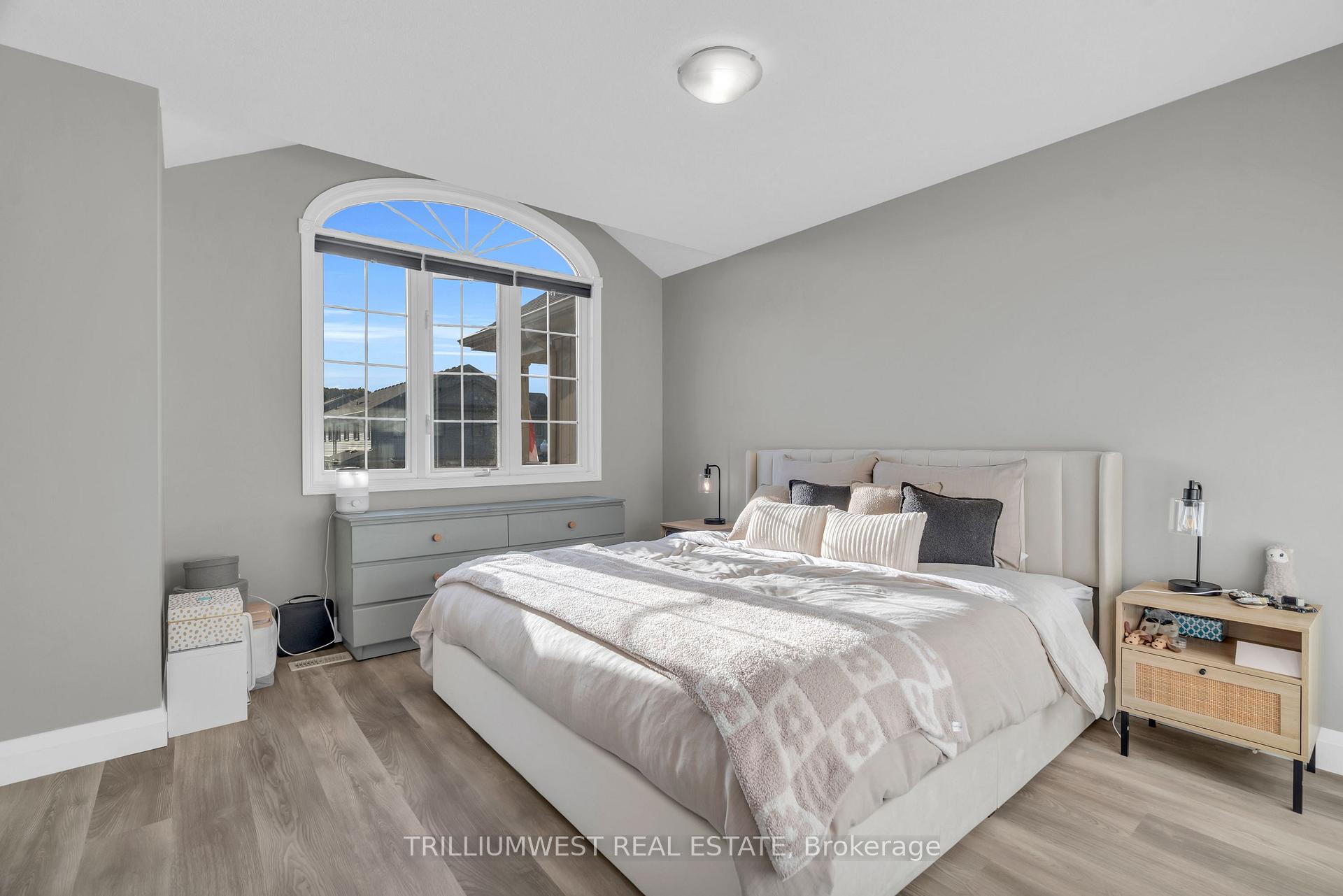 Photo 19 of 49 Meadowridge Street, Kitchener — HOMEH