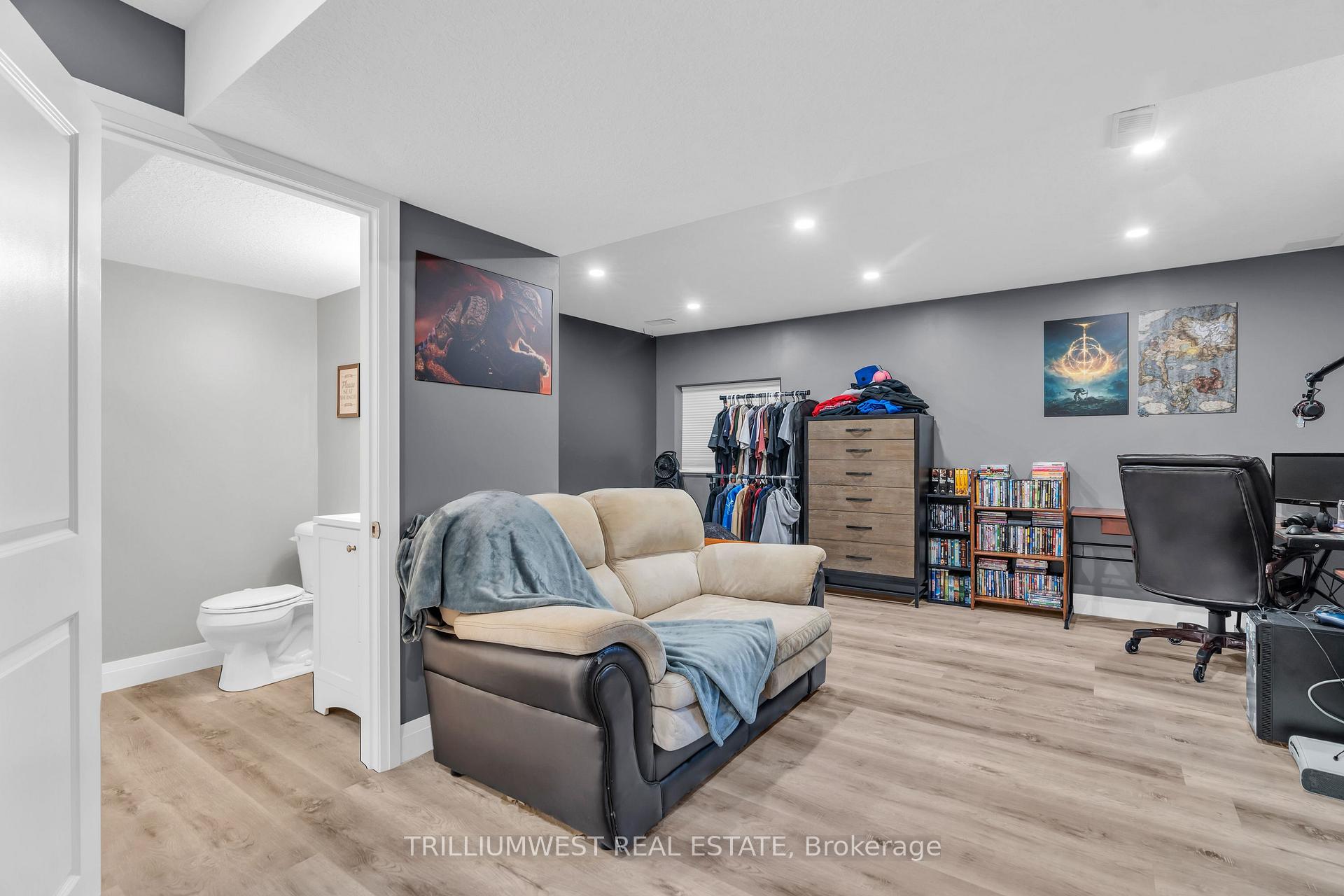 Photo 32 of 49 Meadowridge Street, Kitchener — HOMEH