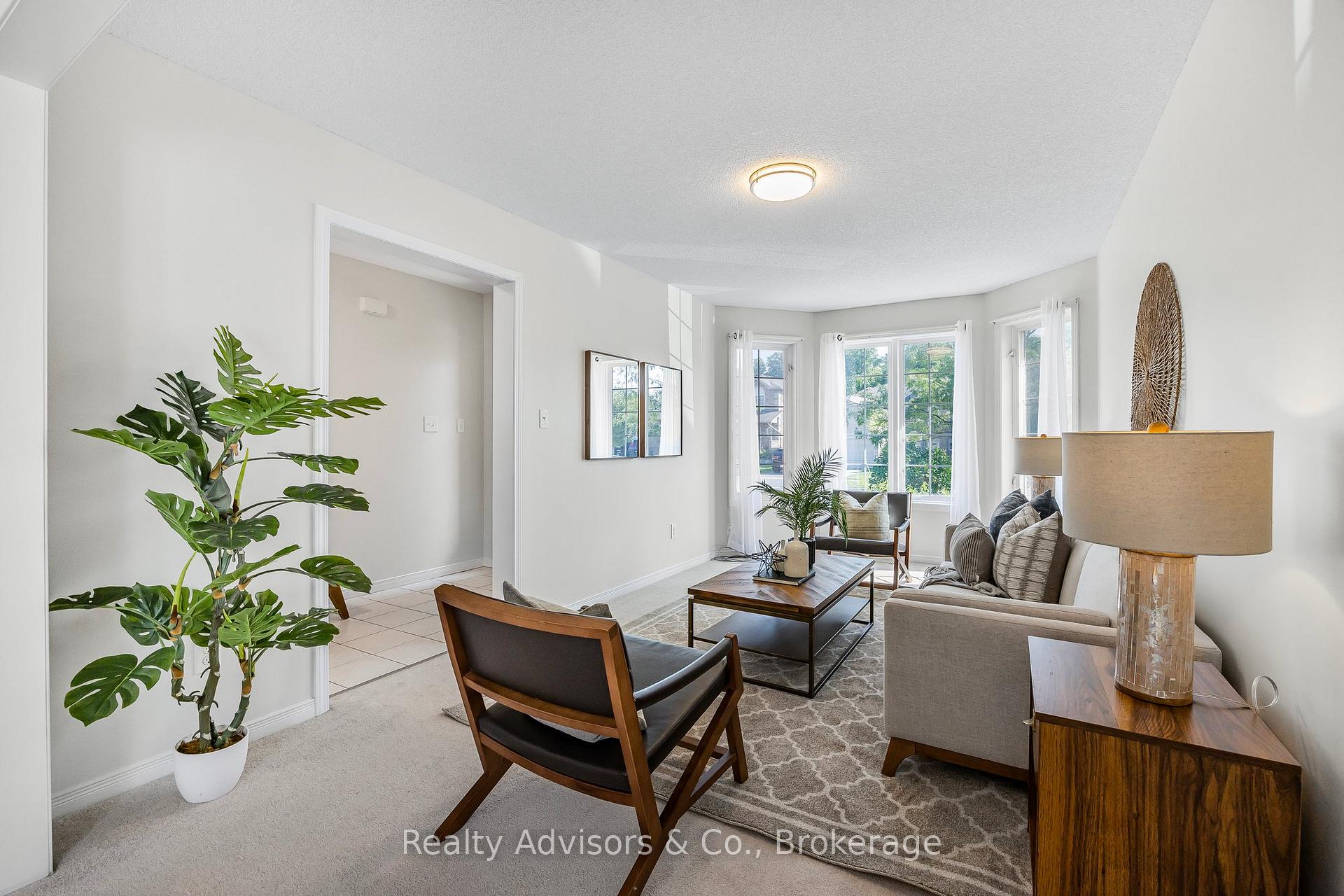 Photo 5 of 1230 Lowrie Street, Innisfil, Alcona — HOMEH