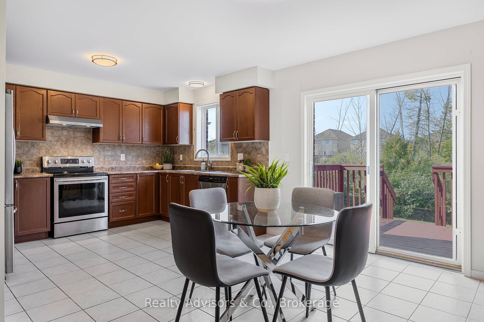 Photo 11 of 1230 Lowrie Street, Innisfil, Alcona — HOMEH