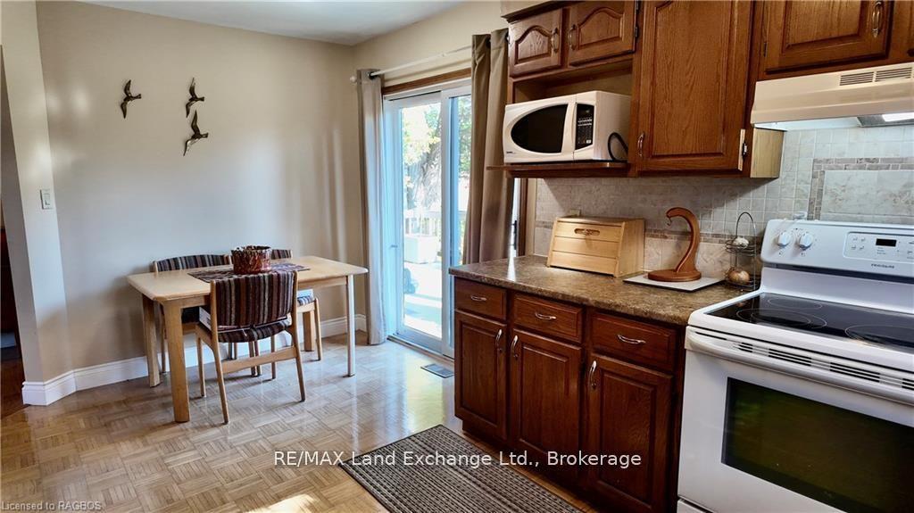 Photo 7 of 730 Campbell Avenue, Kincardine — HOMEH