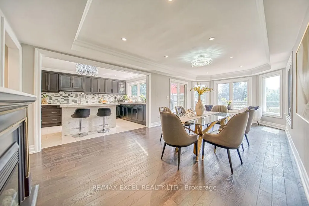 Photo 9 of 88 Montgomery Court, Markham, Buttonville — HOMEH