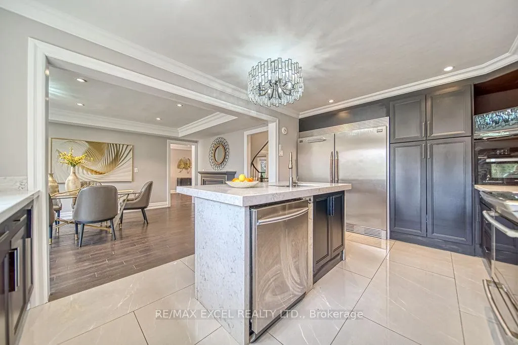 Photo 15 of 88 Montgomery Court, Markham, Buttonville — HOMEH