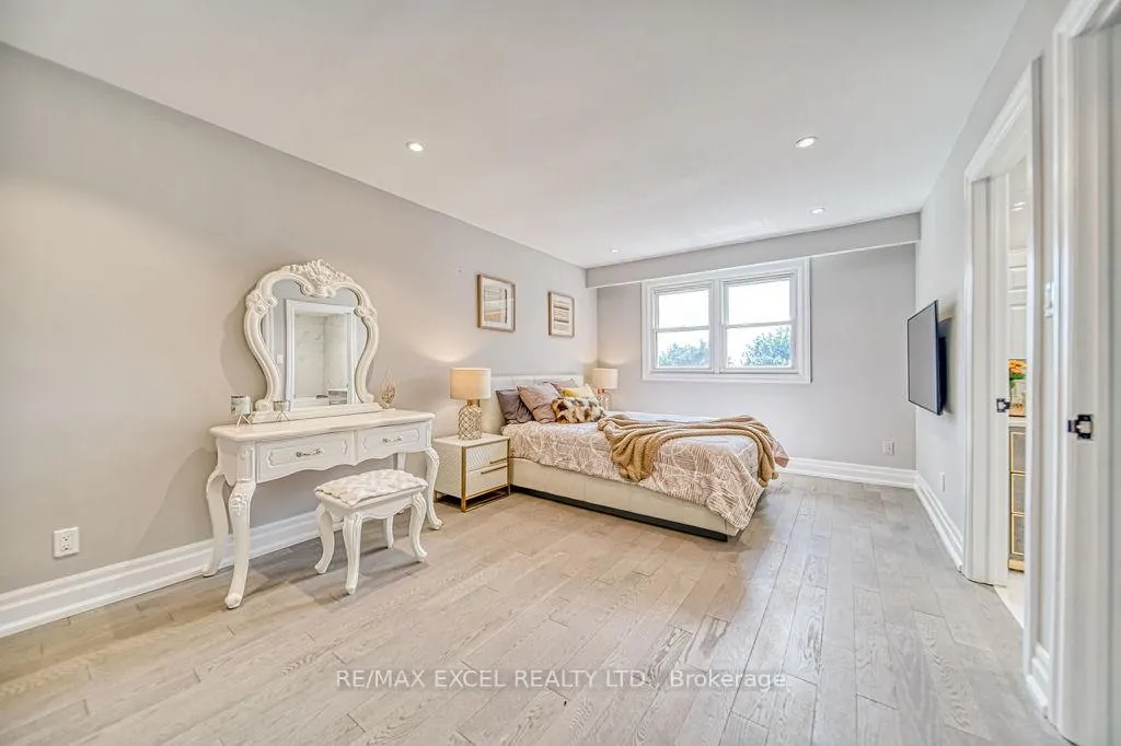 Photo 27 of 88 Montgomery Court, Markham, Buttonville — HOMEH
