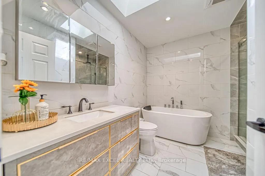 Photo 29 of 88 Montgomery Court, Markham, Buttonville — HOMEH