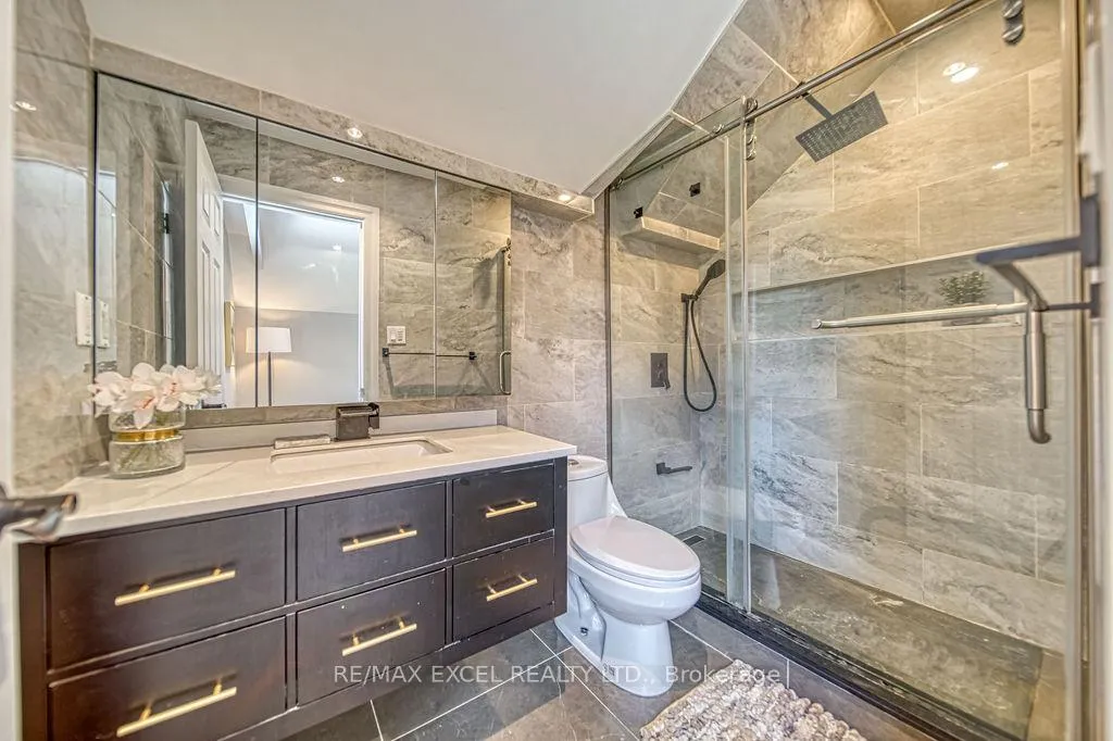 Photo 33 of 88 Montgomery Court, Markham, Buttonville — HOMEH