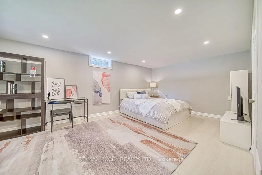 Photo 42 of 88 Montgomery Court, Markham, Buttonville — HOMEH