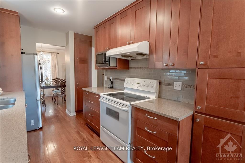Photo 9 of 49 Cohen Avenue, Ottawa, Kanata - Katimavik — HOMEH