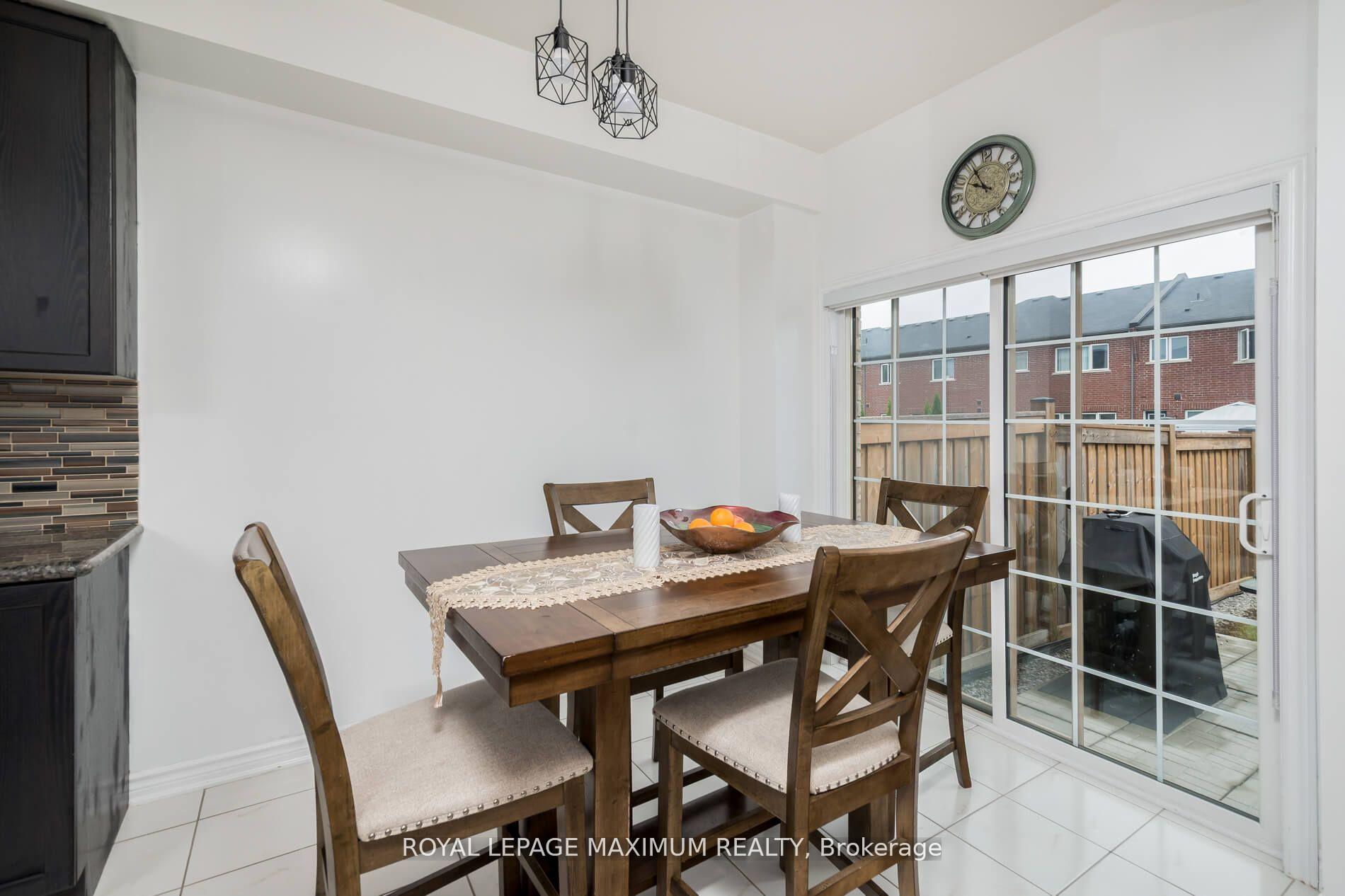 Photo 13 of 1518 Farrow Crescent, Innisfil, Alcona — HOMEH