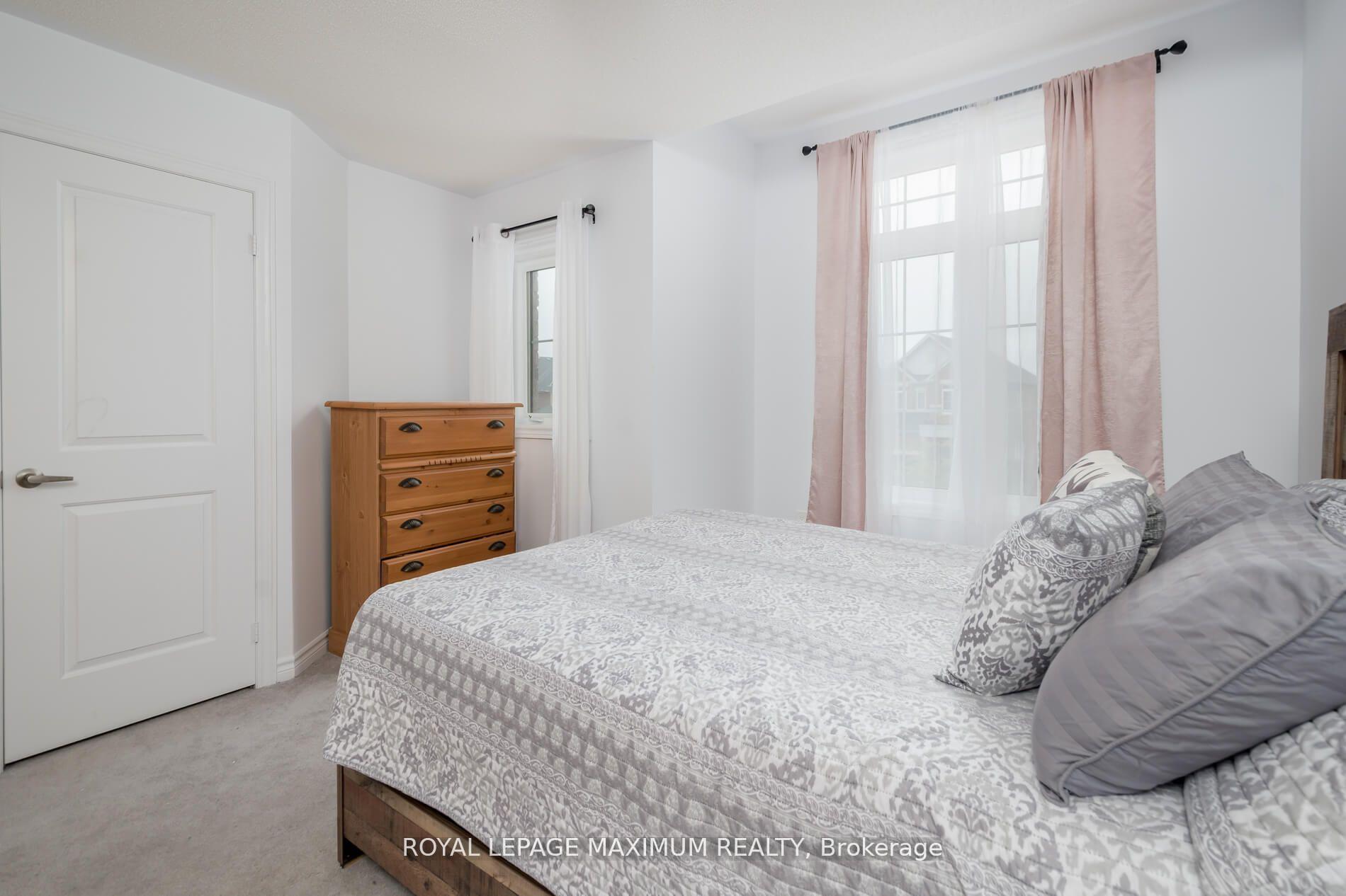 Photo 25 of 1518 Farrow Crescent, Innisfil, Alcona — HOMEH