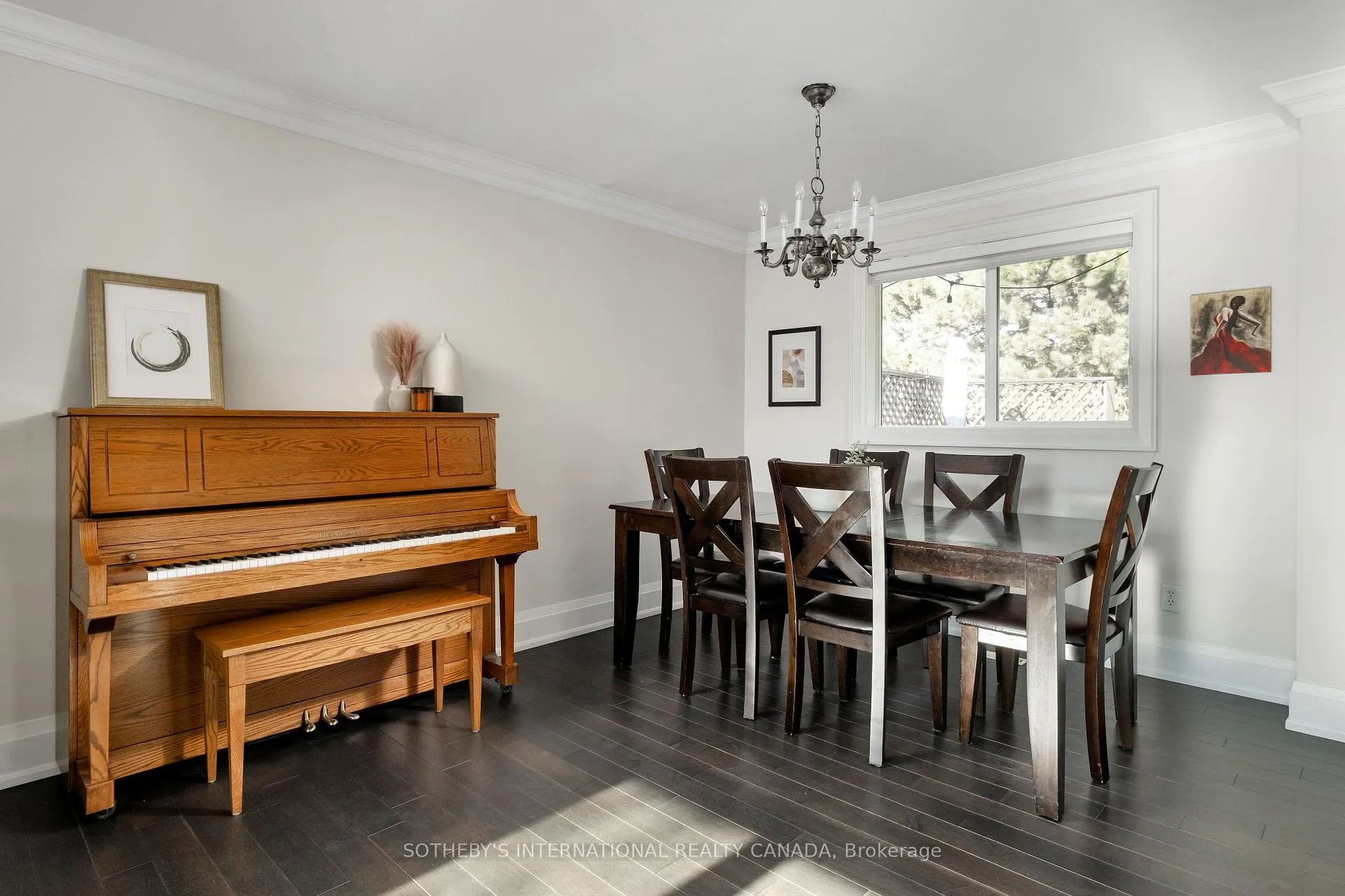Photo 9 of 36 Shieldmark Crescent, Markham, Royal Orchard — HOMEH