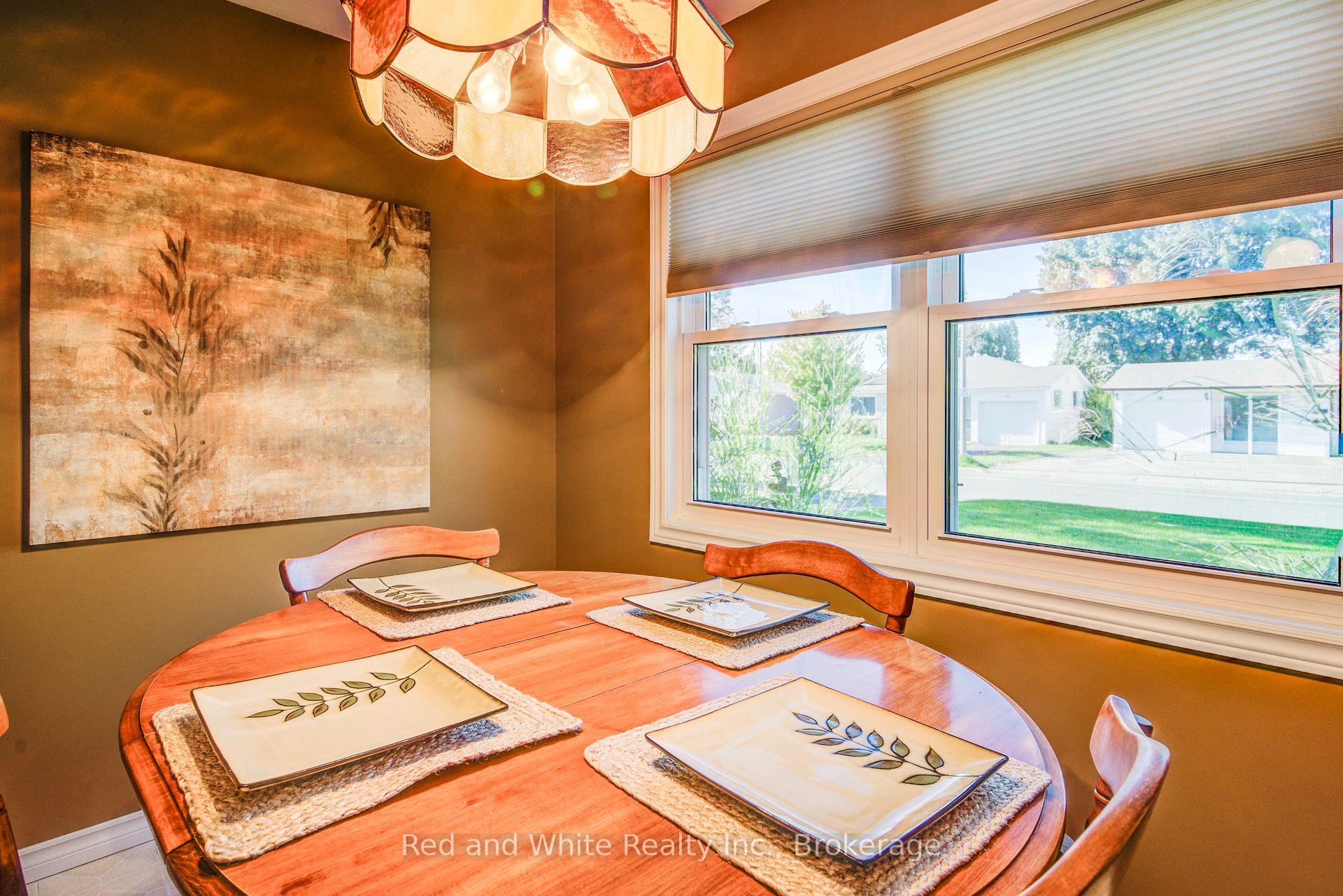 Photo 13 of 53 Belwood Crescent, Kitchener — HOMEH