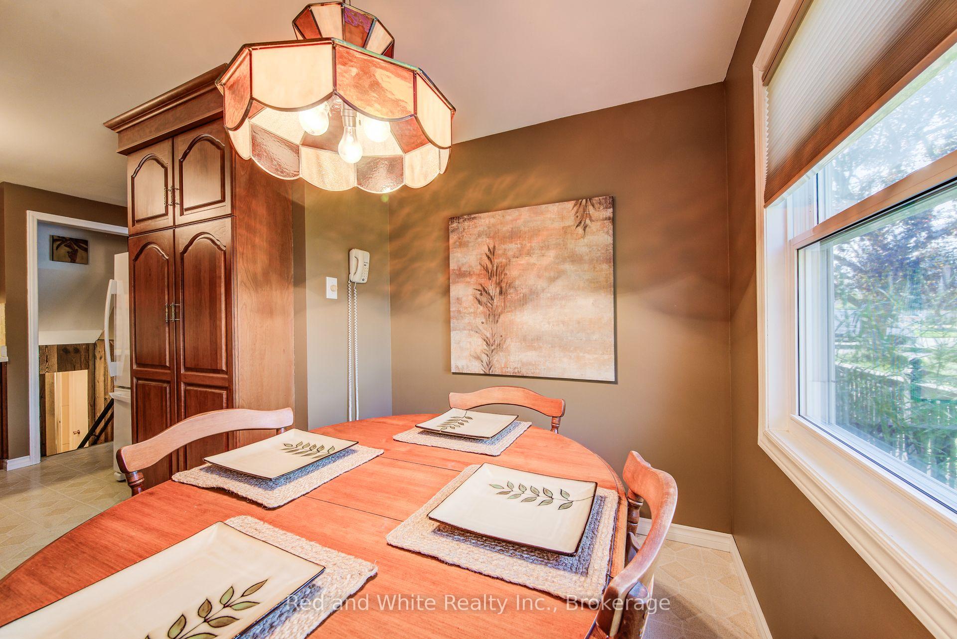 Photo 14 of 53 Belwood Crescent, Kitchener — HOMEH