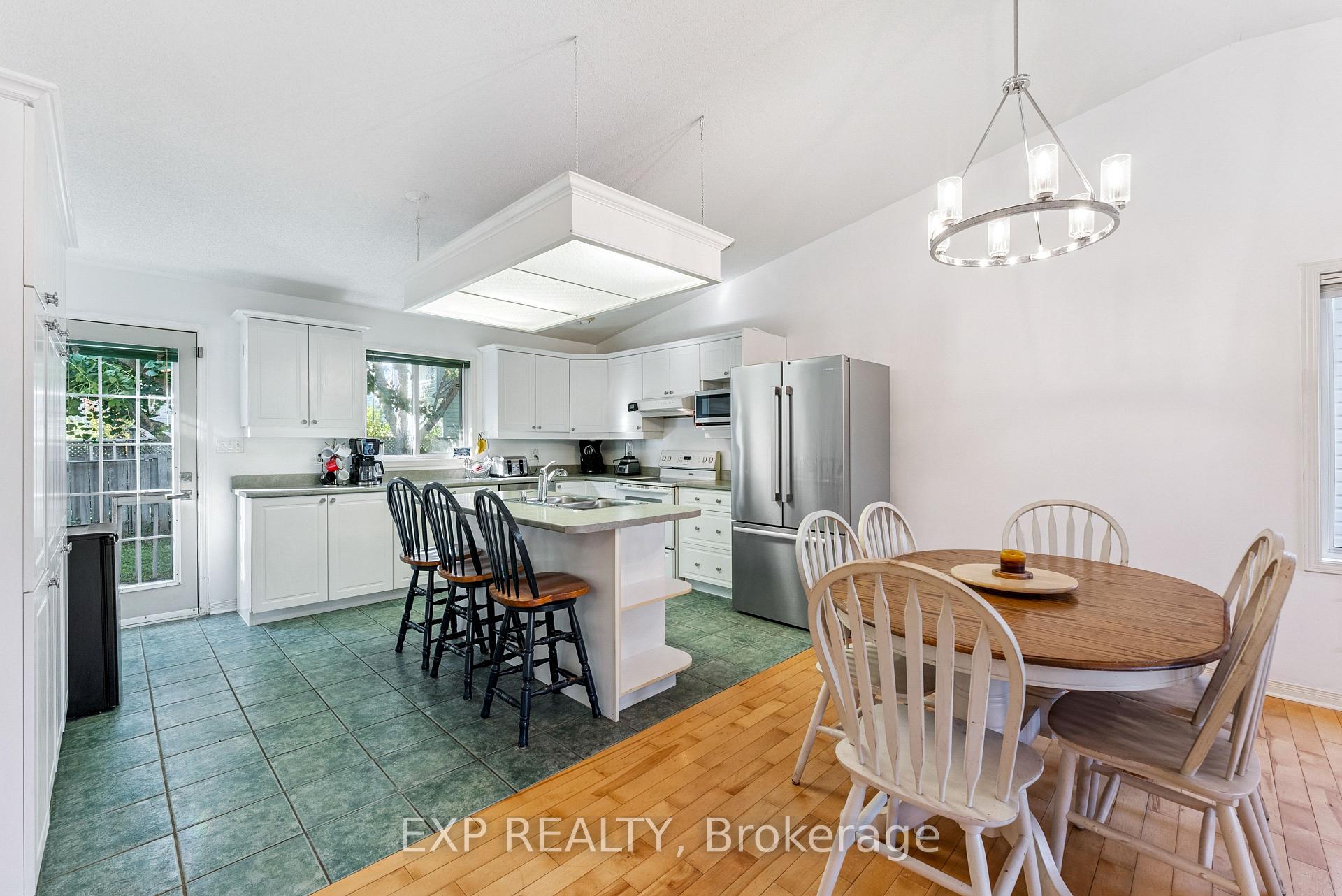 Photo 9 of 3 Bayshore Drive, Loyalist, Bath — HOMEH