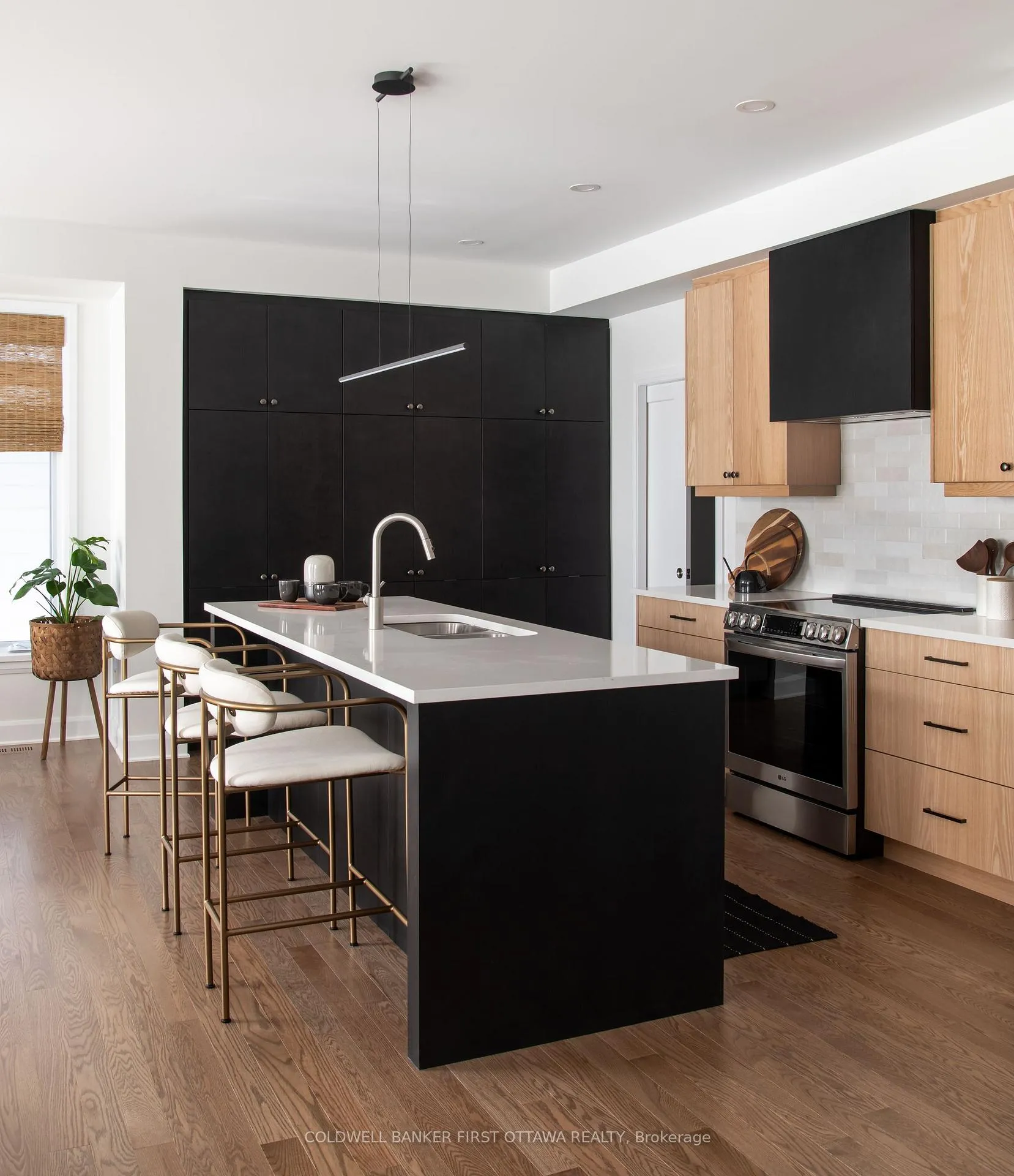 Photo 6 of 1702 Rotterdam Circle, Ottawa, Kanata - Rural Kanata (Central) — HOMEH