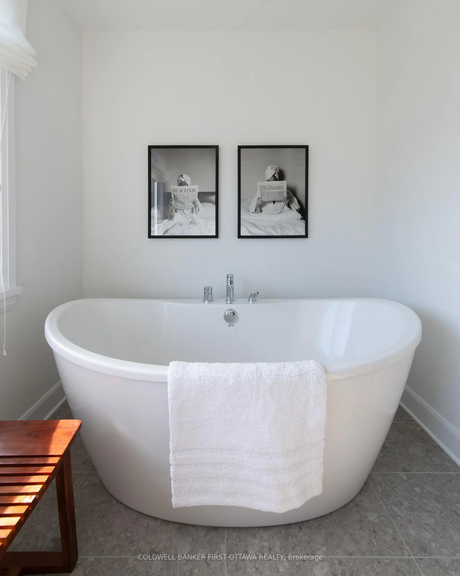 Photo 13 of 1702 Rotterdam Circle, Ottawa, Kanata - Rural Kanata (Central) — HOMEH