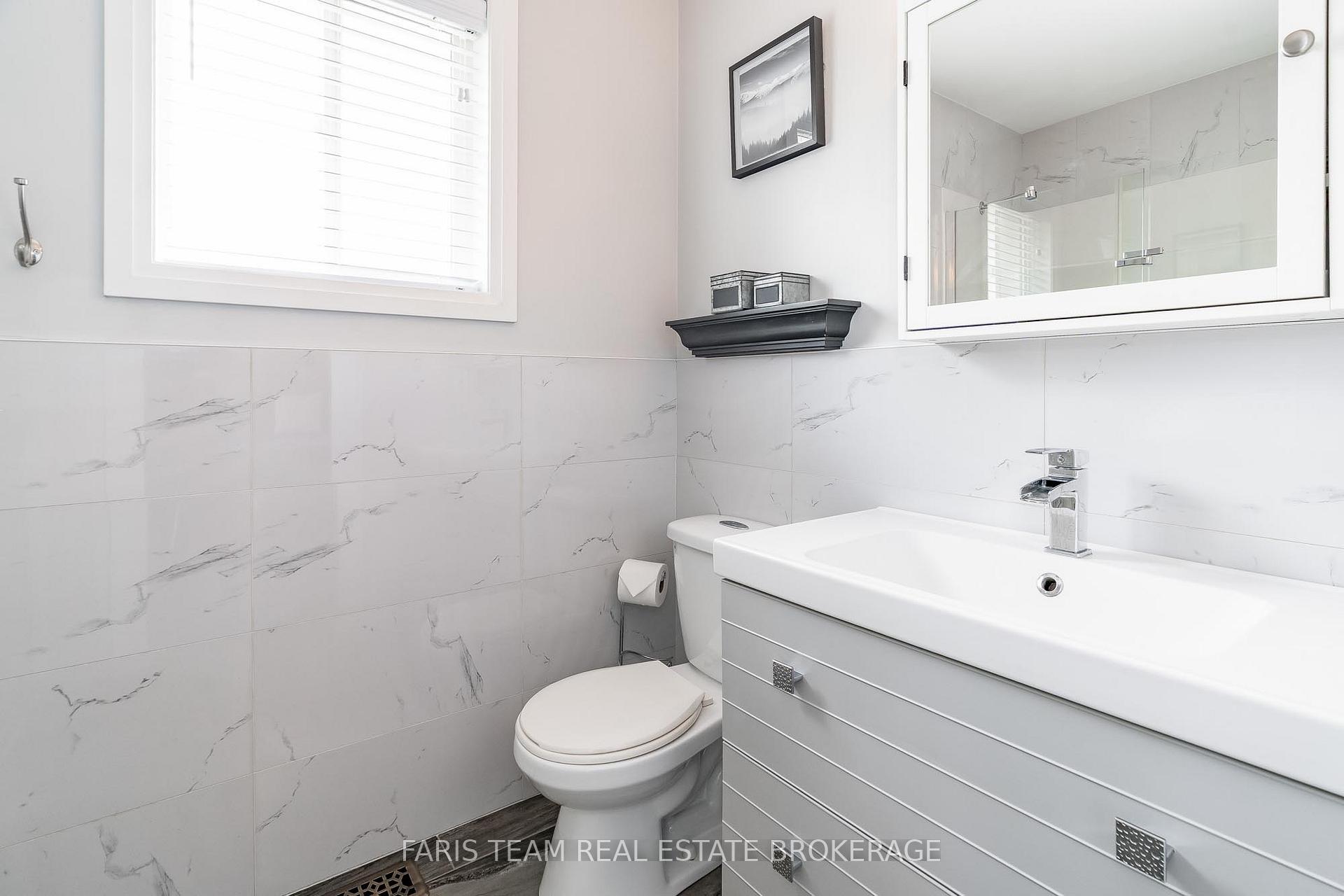Photo 11 of 657 Burton Drive, Innisfil, Alcona — HOMEH