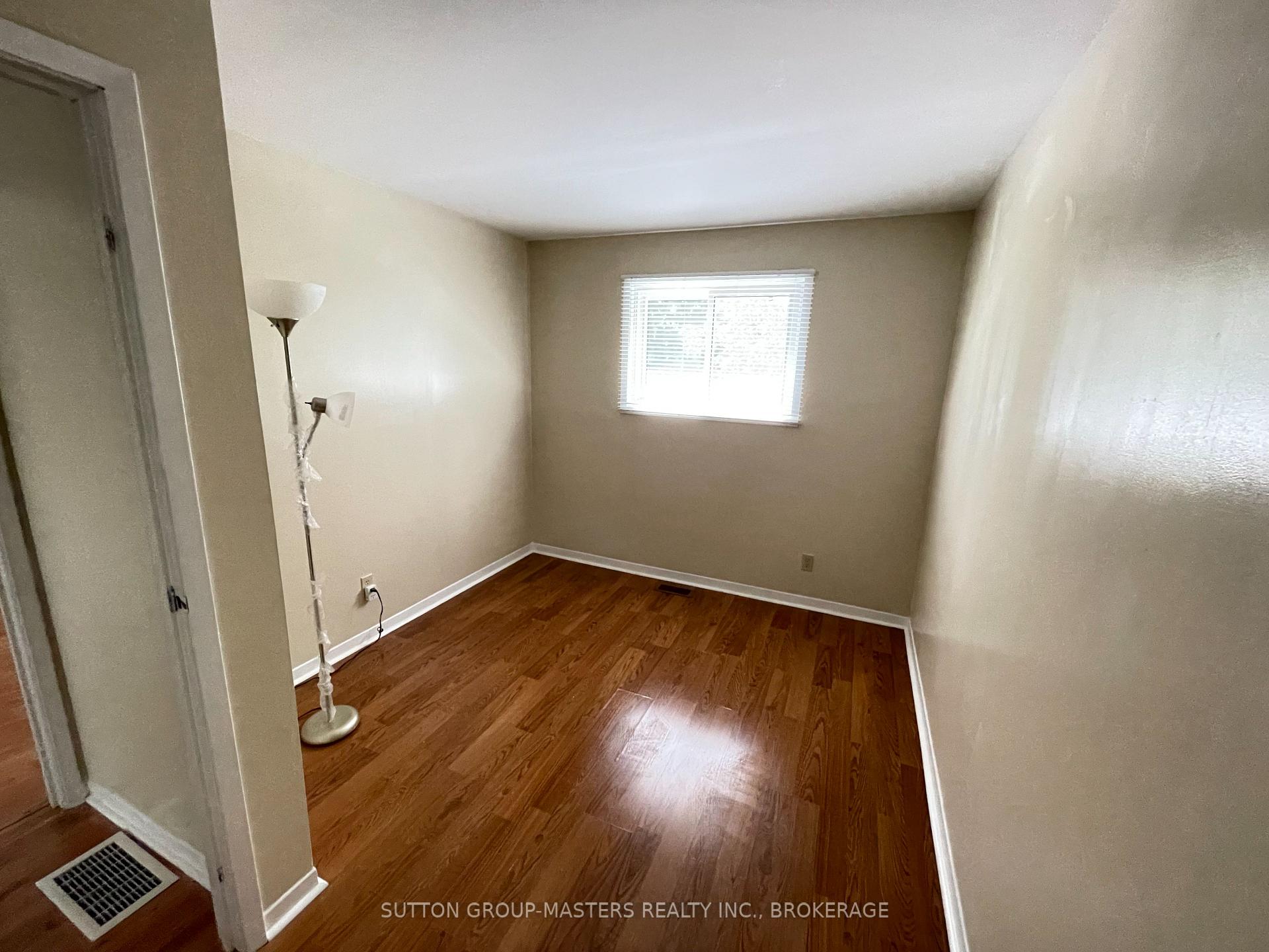 Photo 5 of Unit 1, 248 Mclellan Court, Kingston, East Gardiners Rd — HOMEH